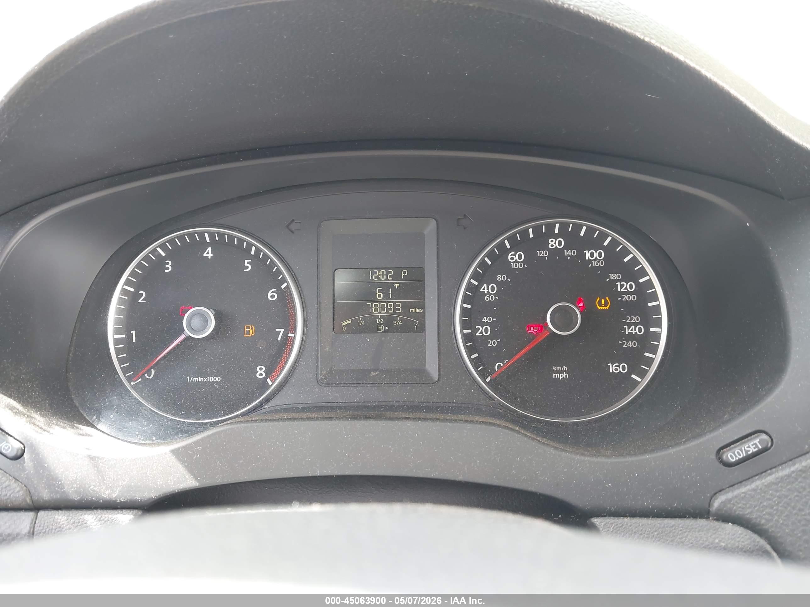 VOLKSWAGEN JETTA image 7