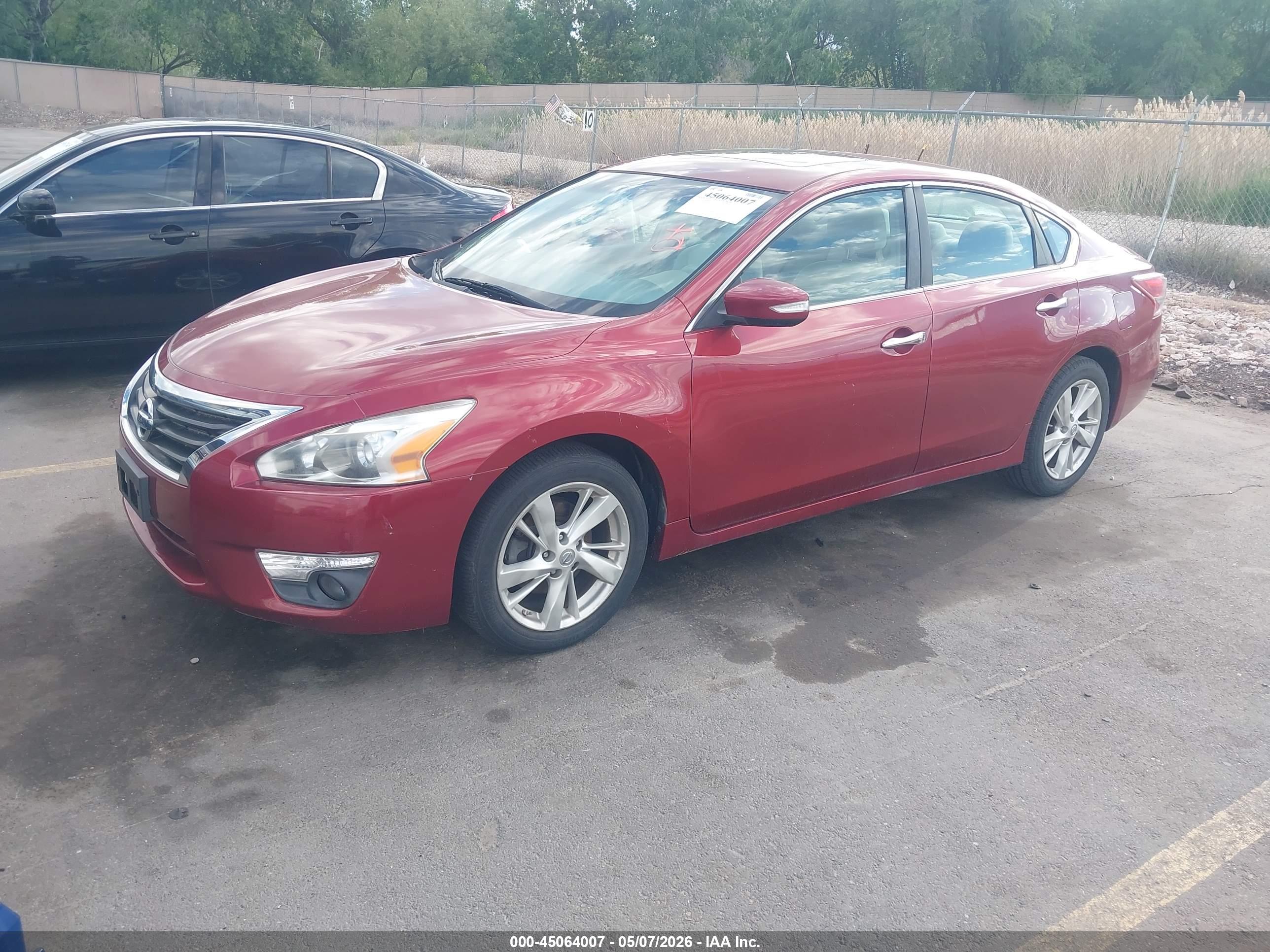 NISSAN ALTIMA image 2