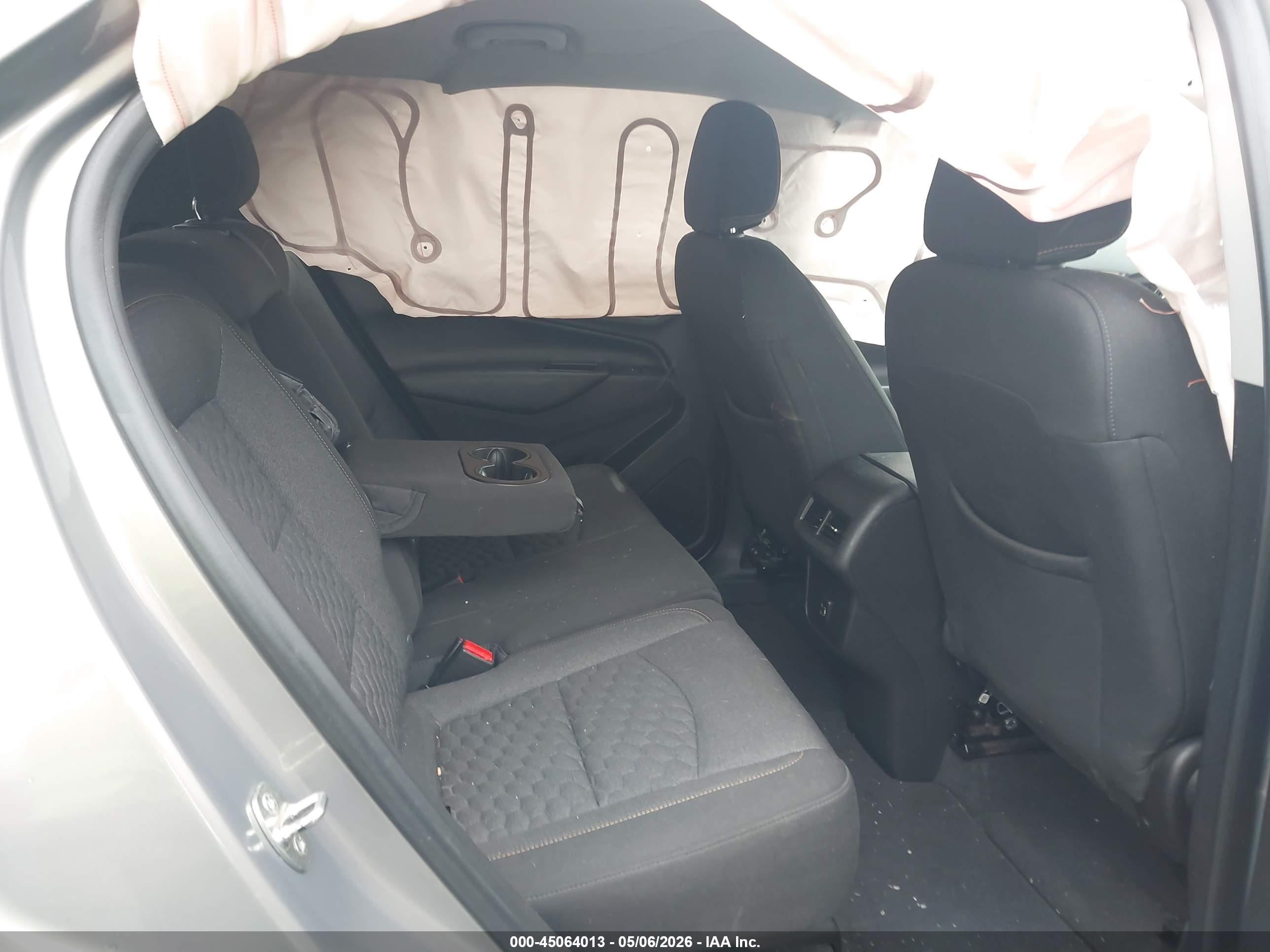 CHEVROLET EQUINOX image 8