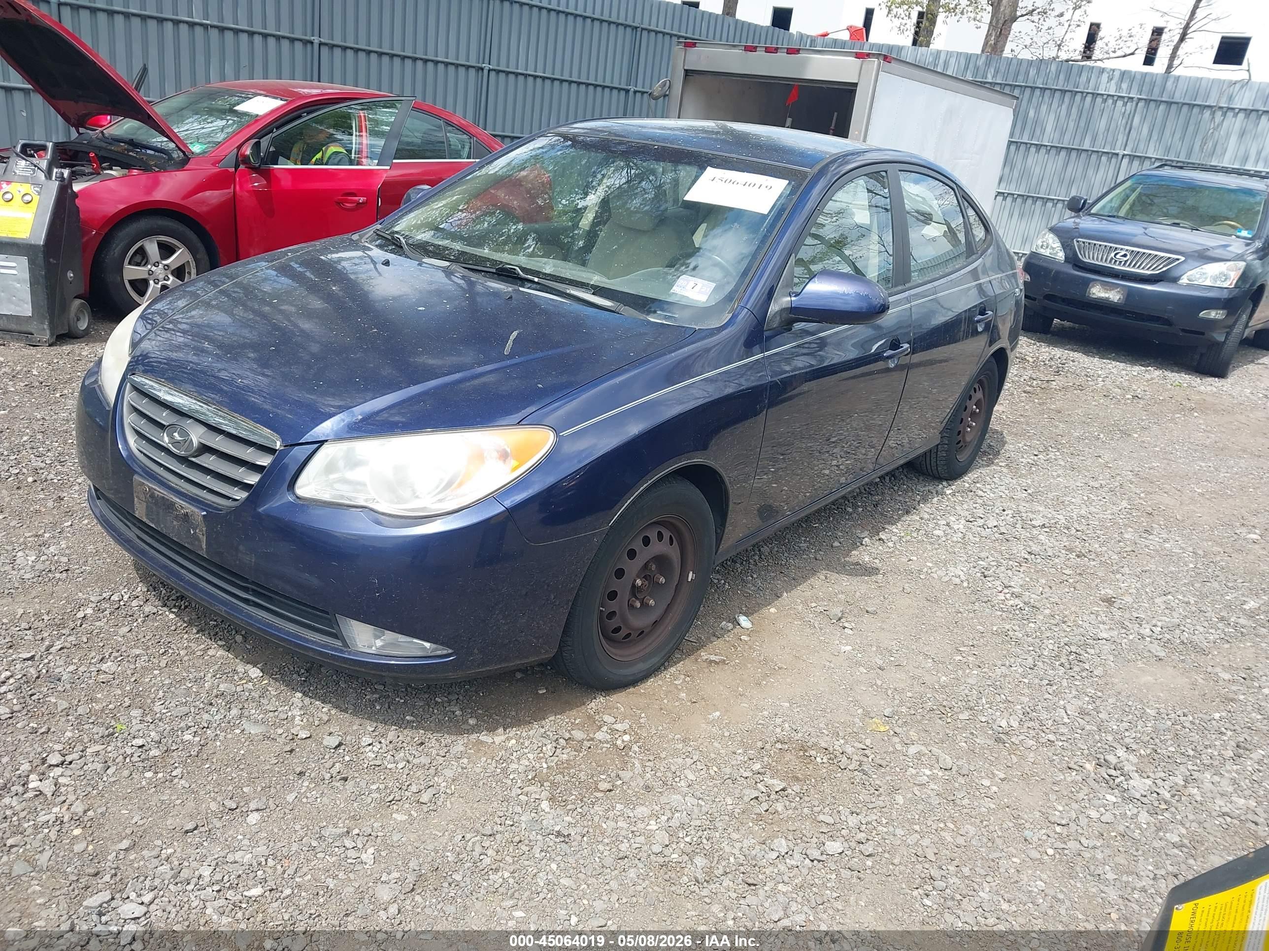 HYUNDAI ELANTRA image 2