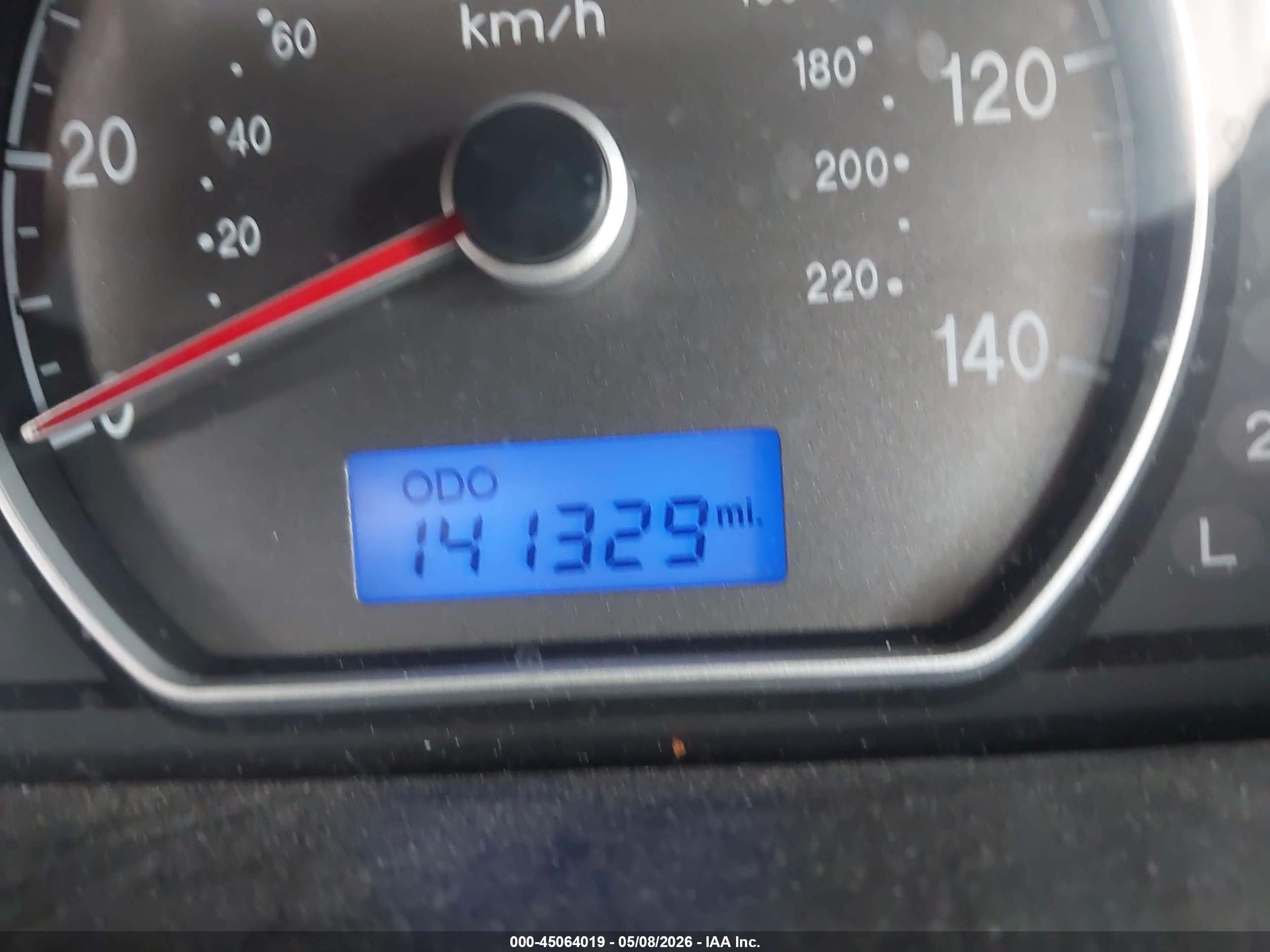 HYUNDAI ELANTRA image 7
