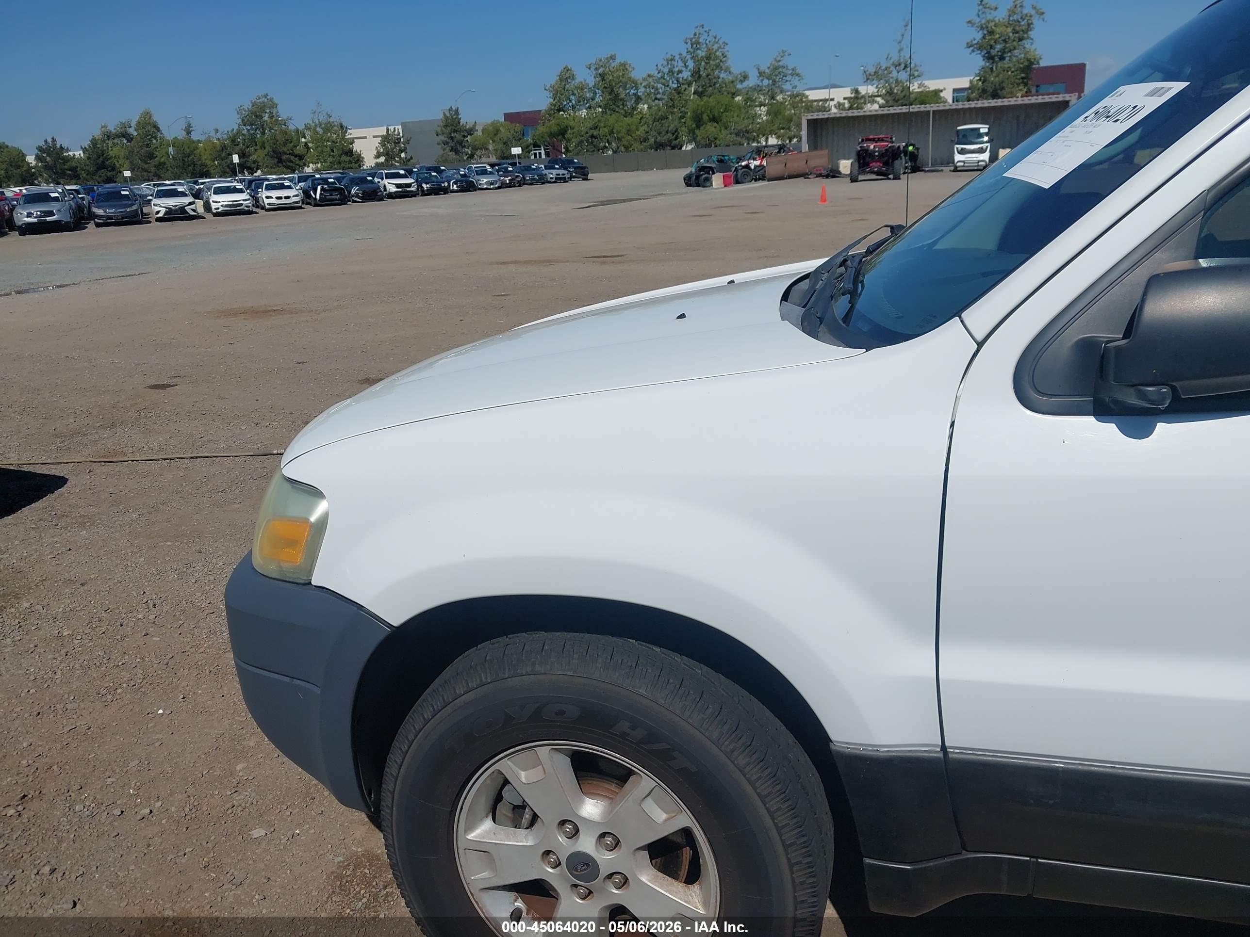FORD ESCAPE image 6