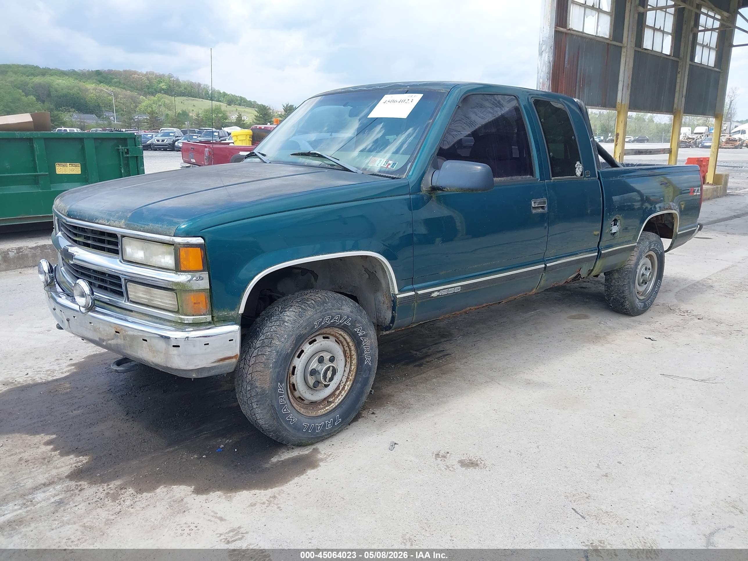 CHEVROLET K1500 image 2