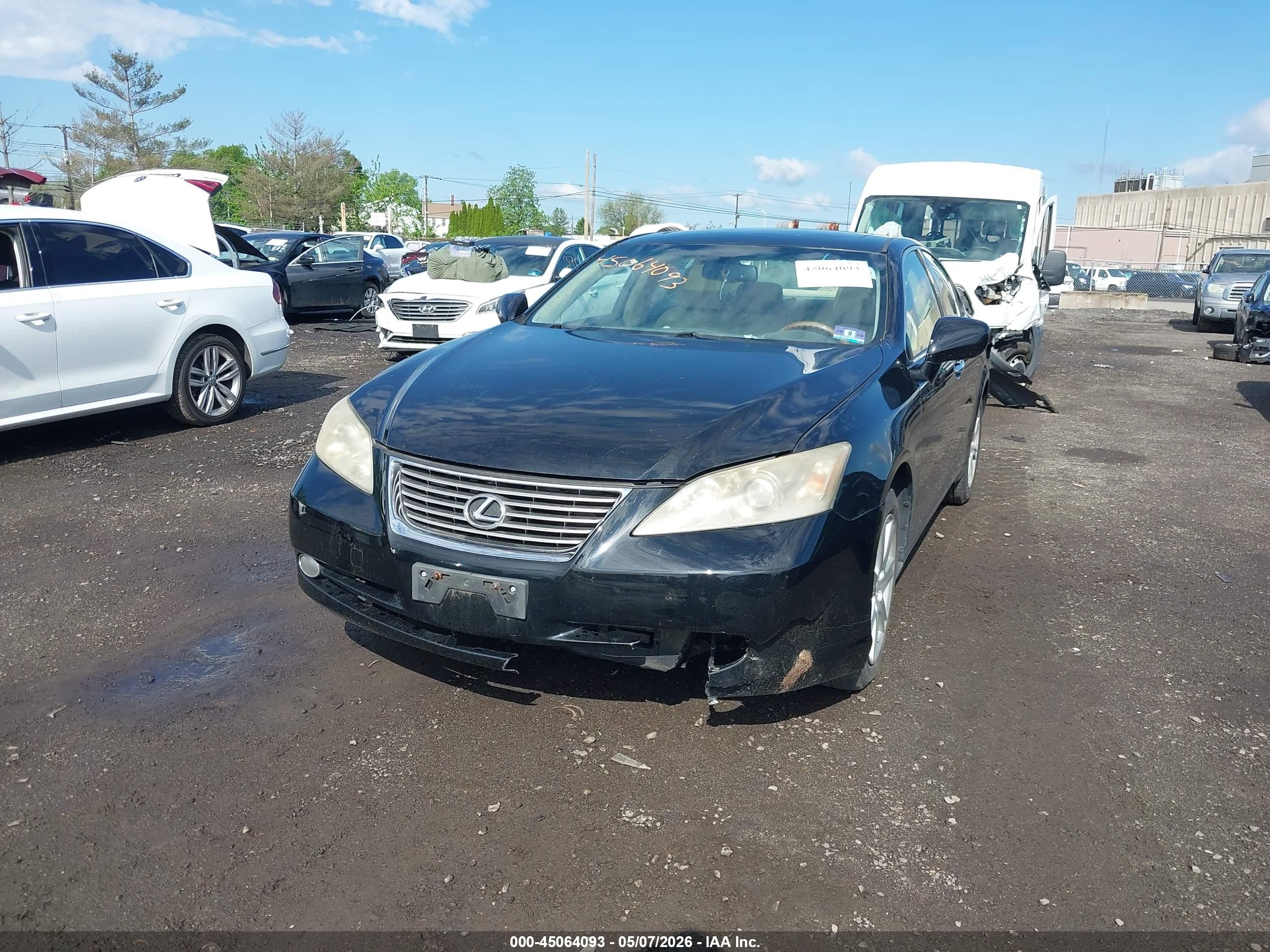 LEXUS ES image 6