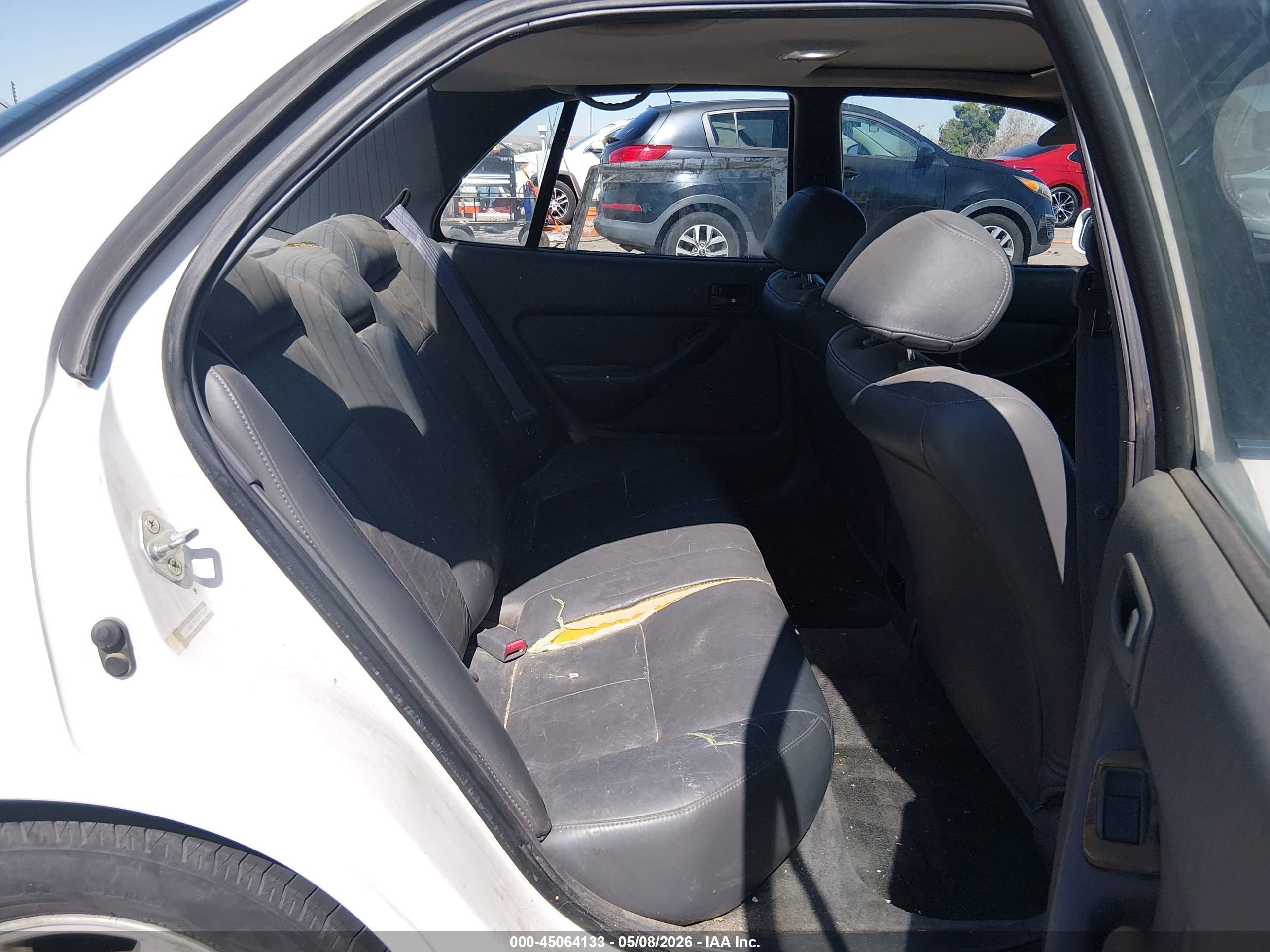 TOYOTA CAMRY image 8