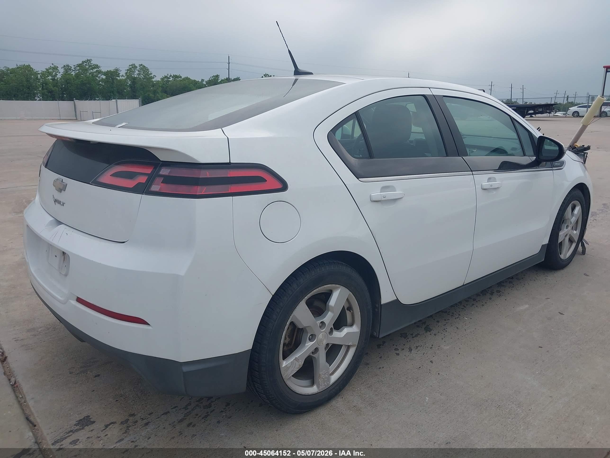 CHEVROLET VOLT image 4