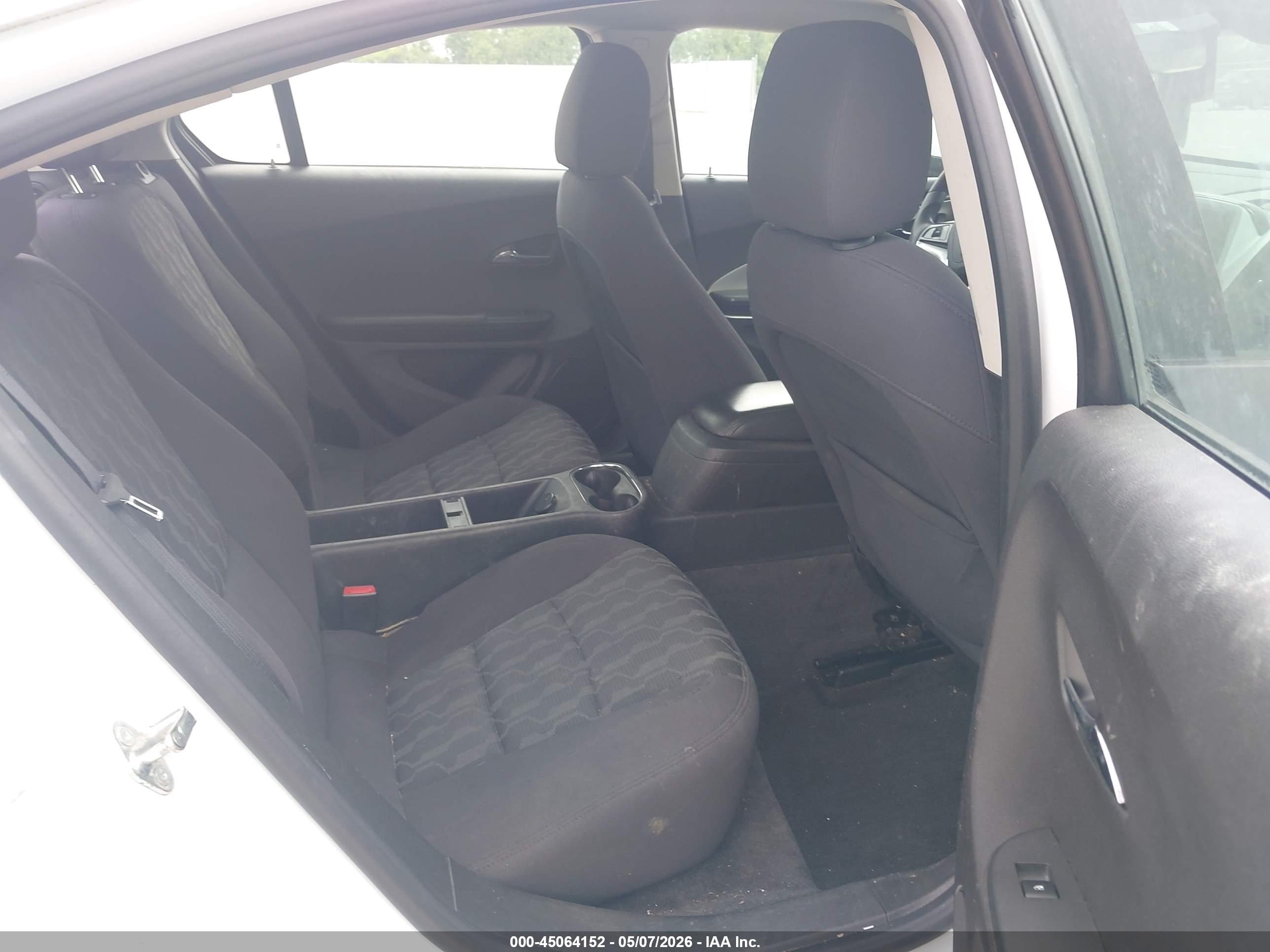 CHEVROLET VOLT image 8