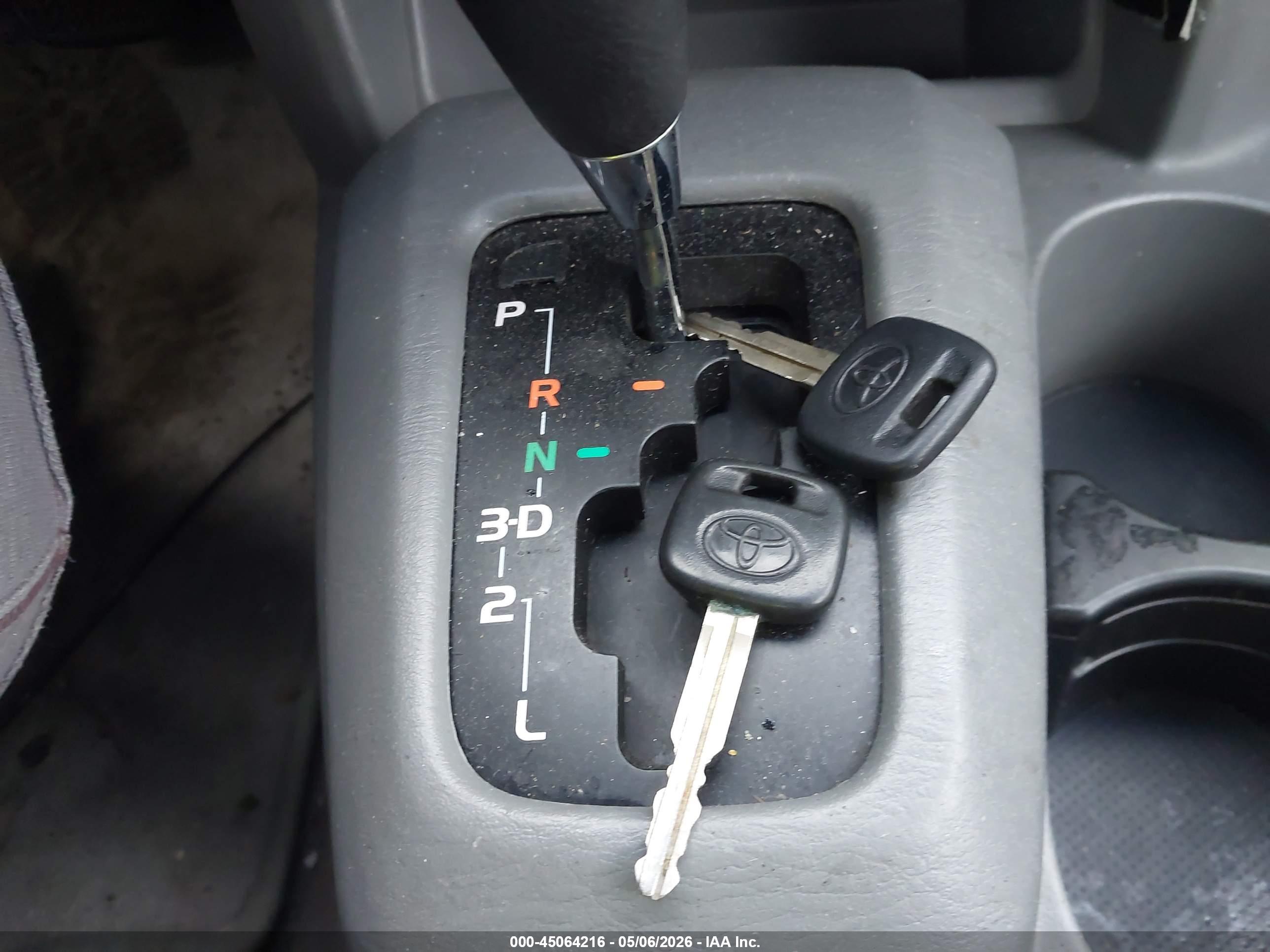 TOYOTA TACOMA image 11