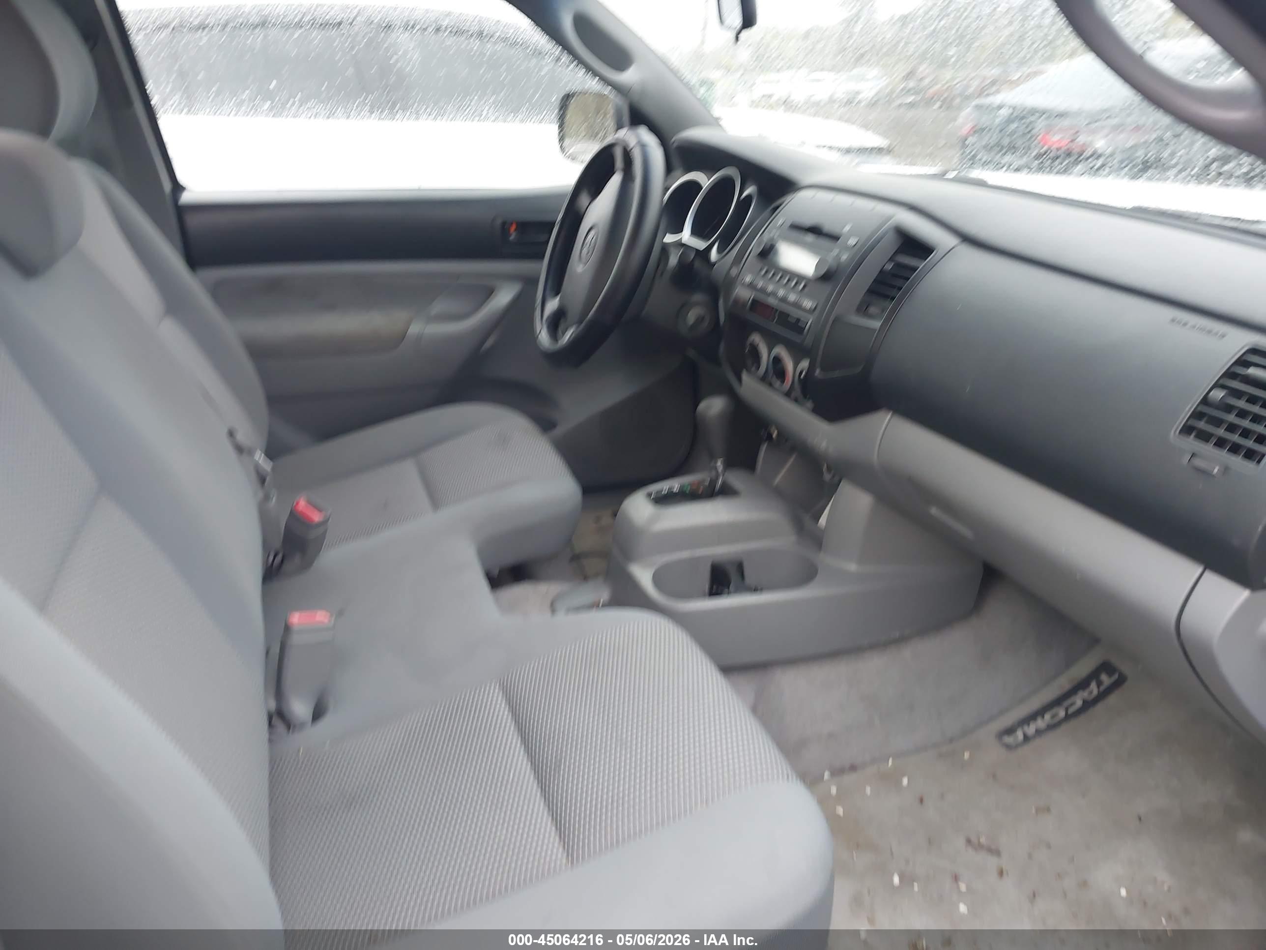 TOYOTA TACOMA image 5