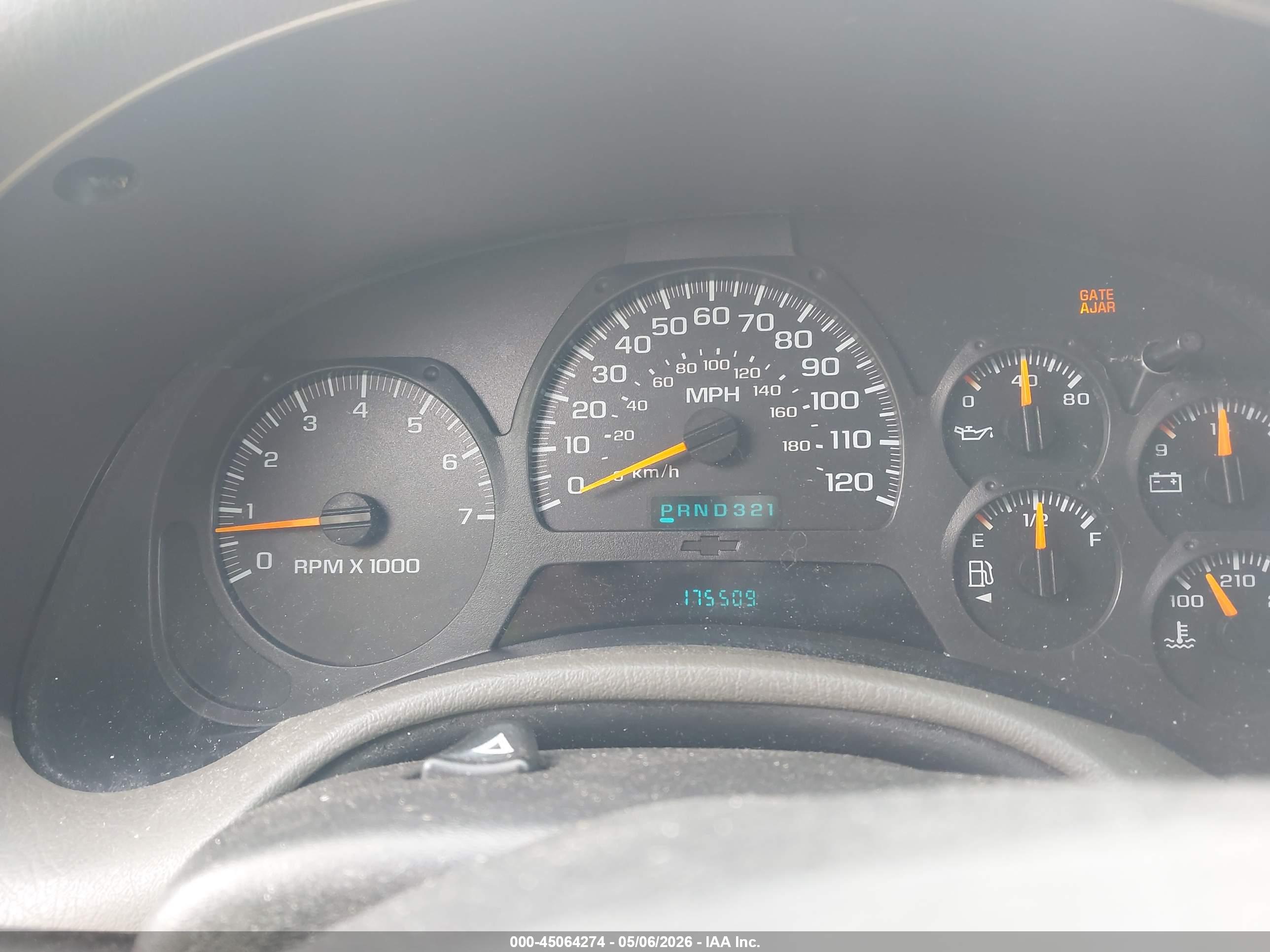CHEVROLET TRAILBLAZER image 7