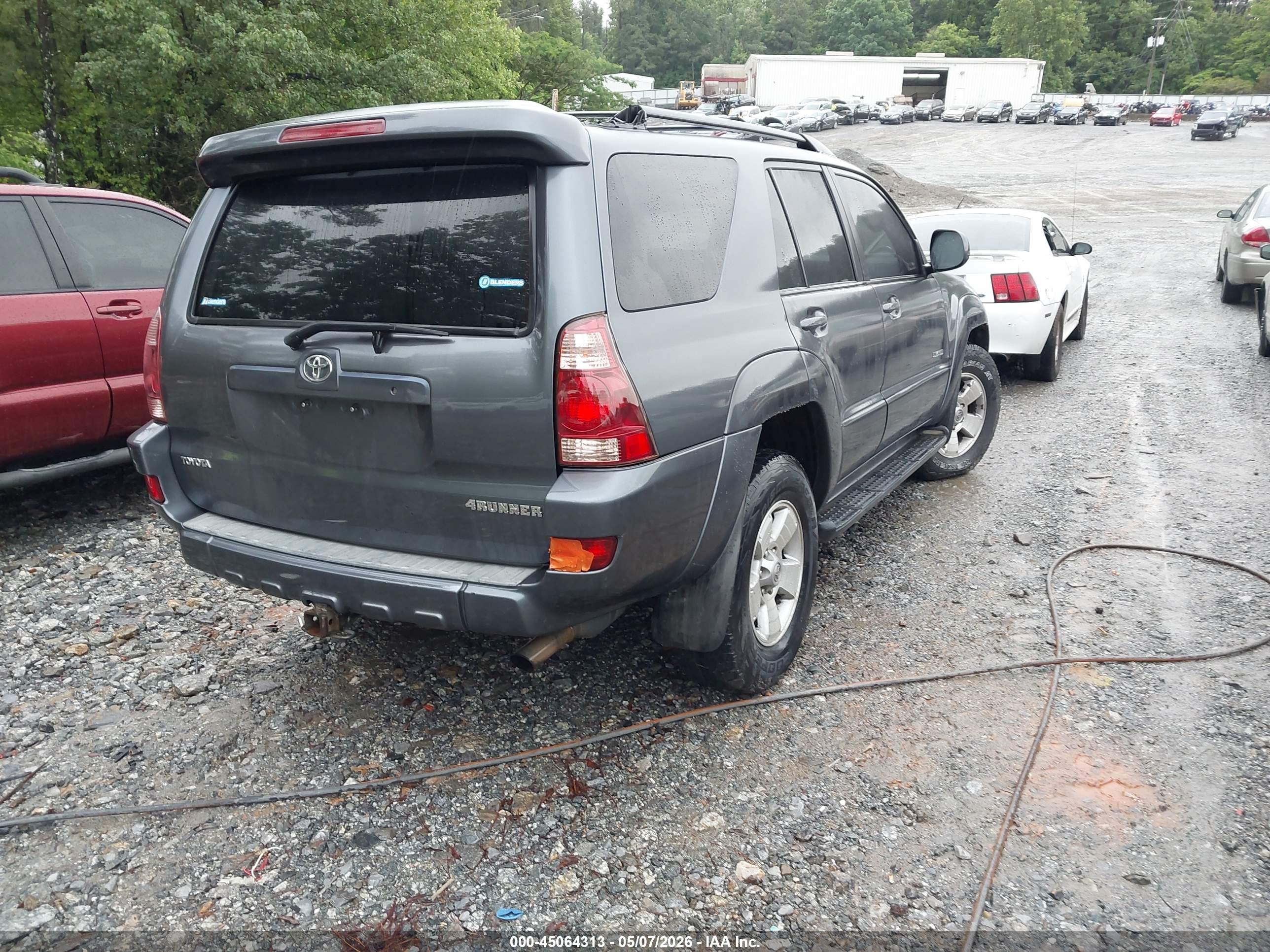 TOYOTA 4RUNNER image 4