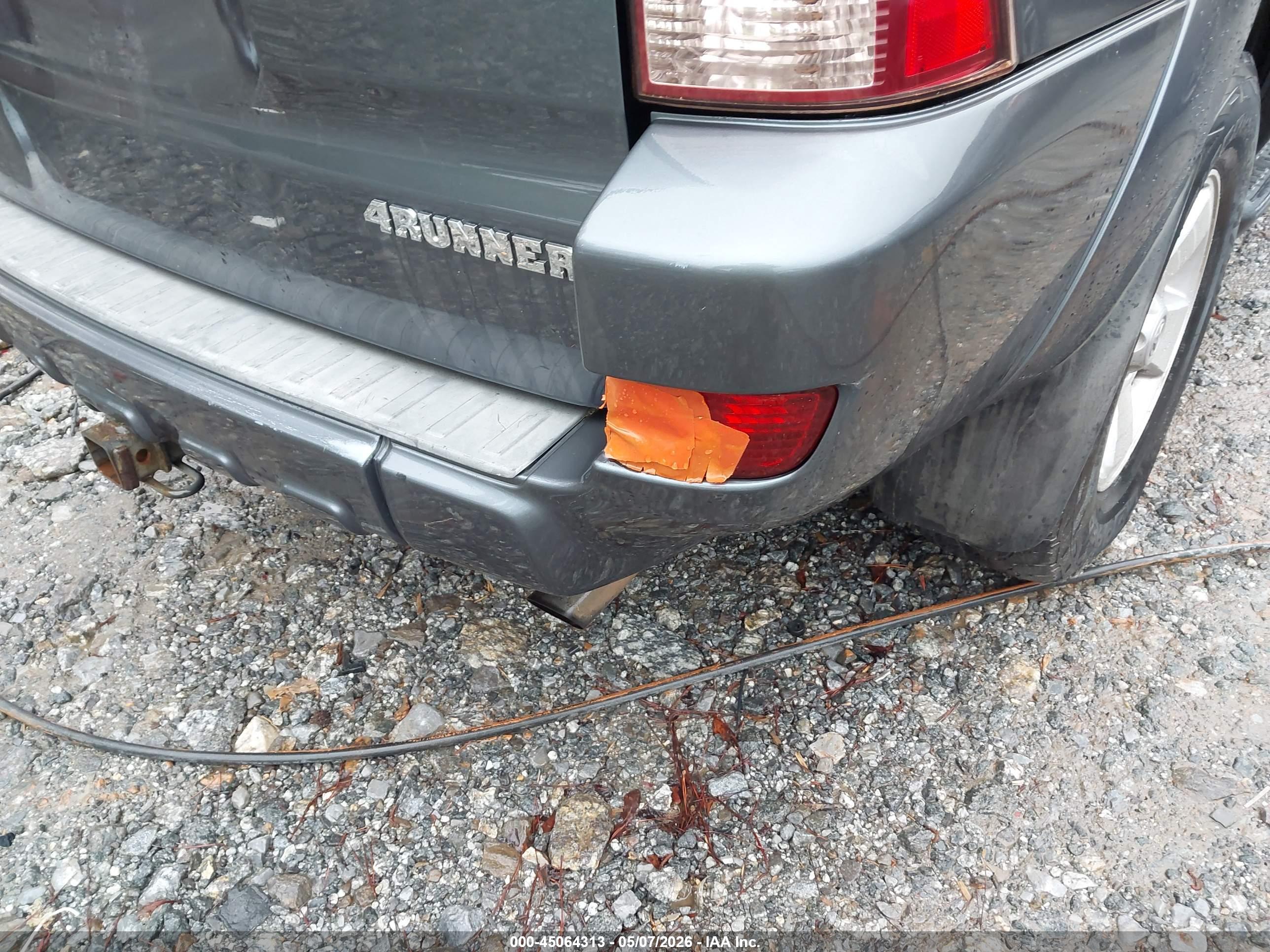 TOYOTA 4RUNNER image 6