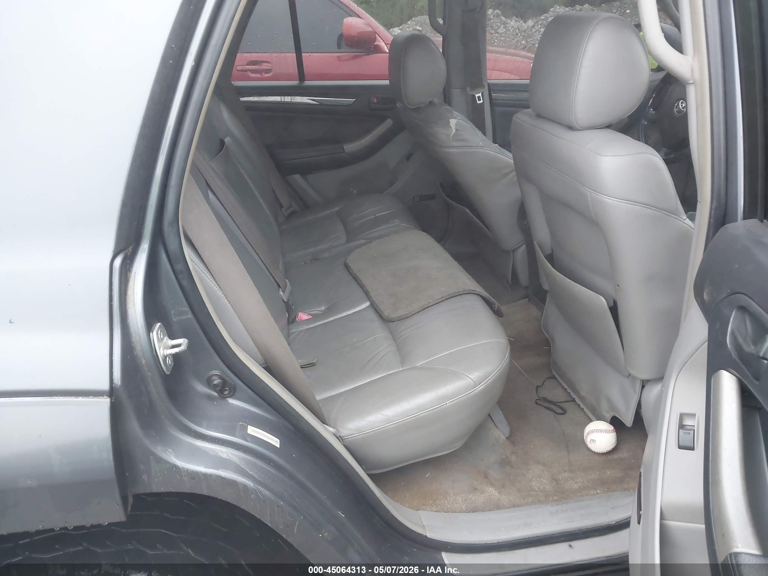TOYOTA 4RUNNER image 8