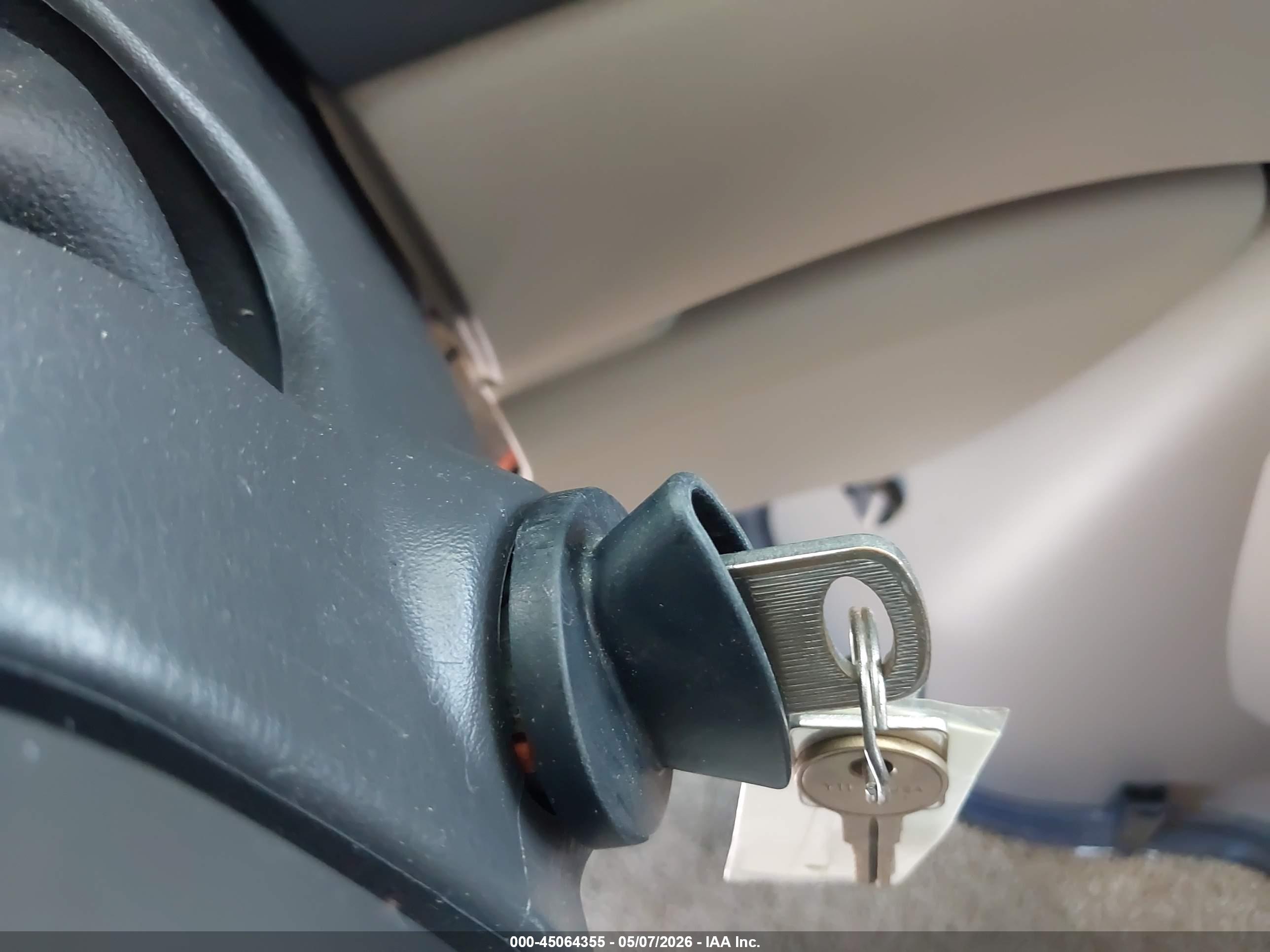 FORD E-450 image 11