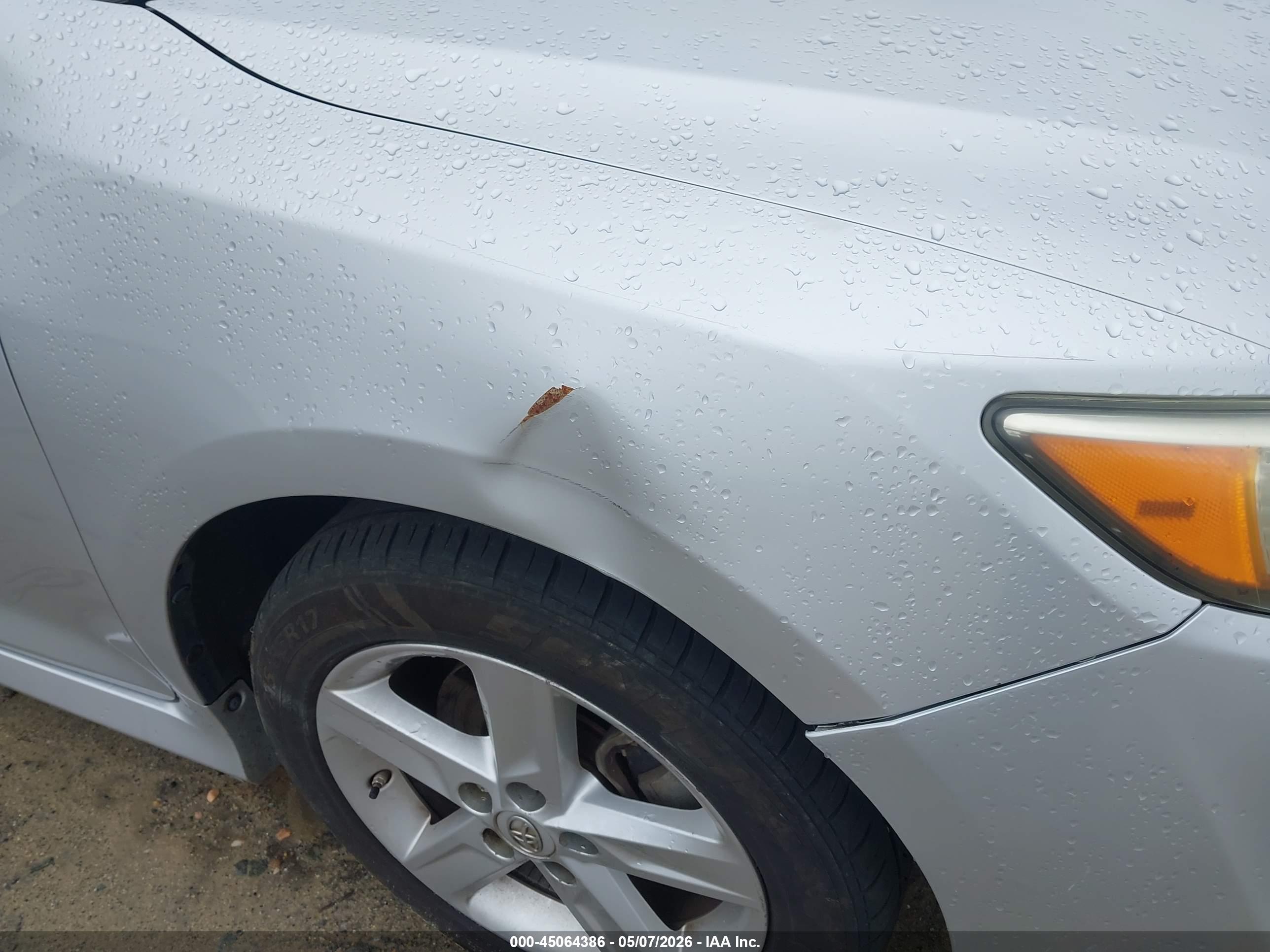 TOYOTA CAMRY image 6
