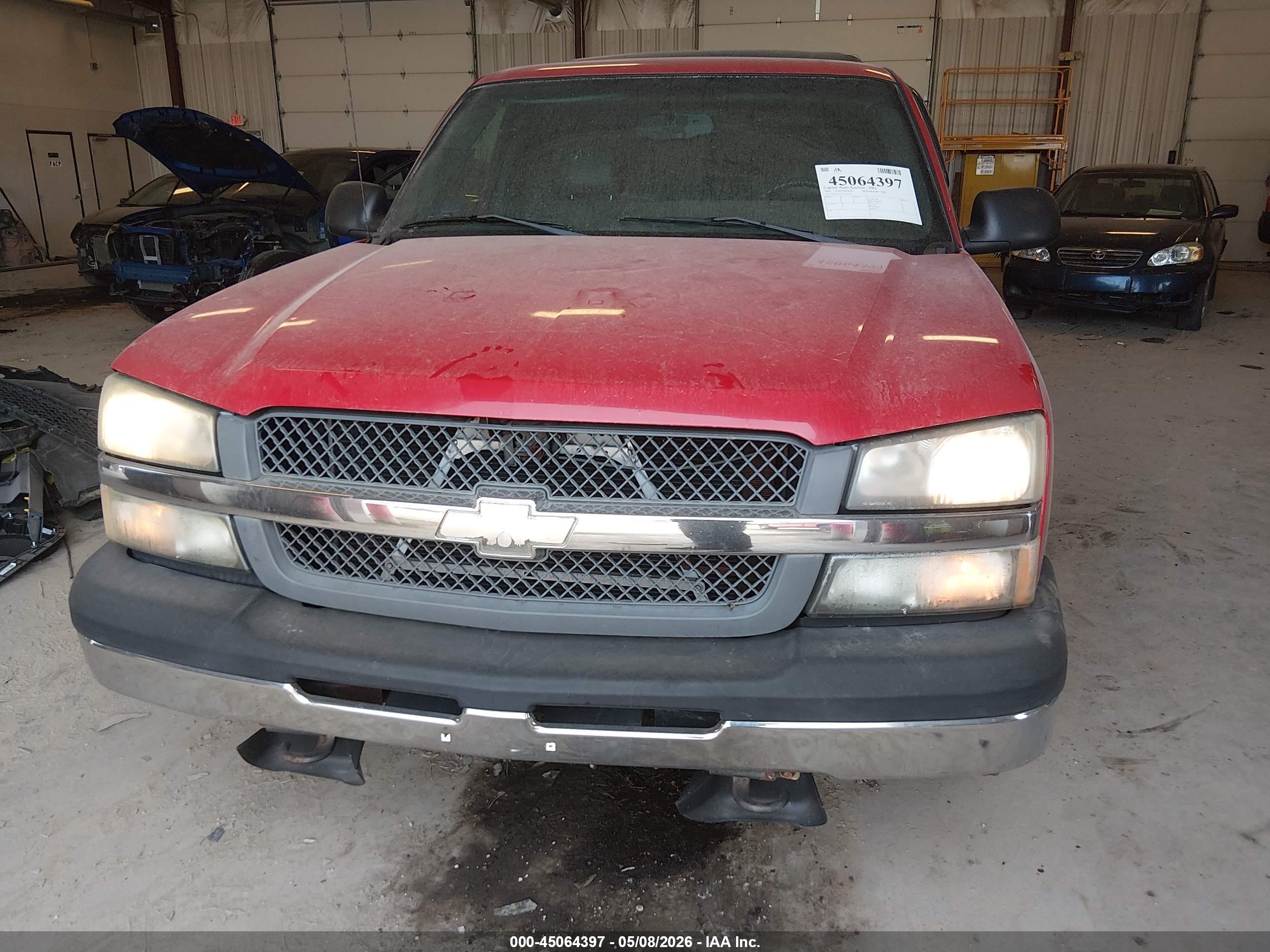 CHEVROLET SILVERADO image 6