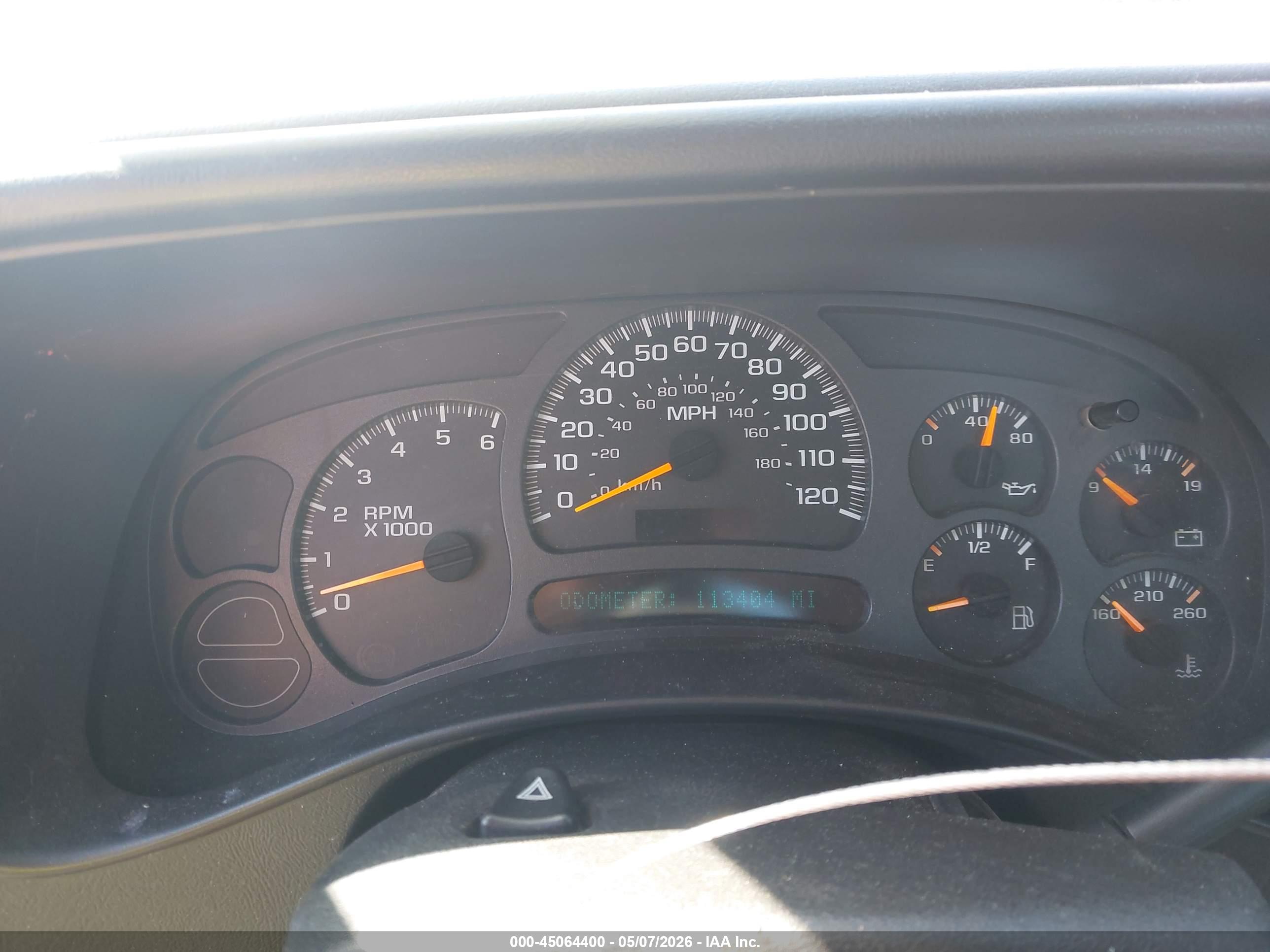 CHEVROLET SILVERADO image 7