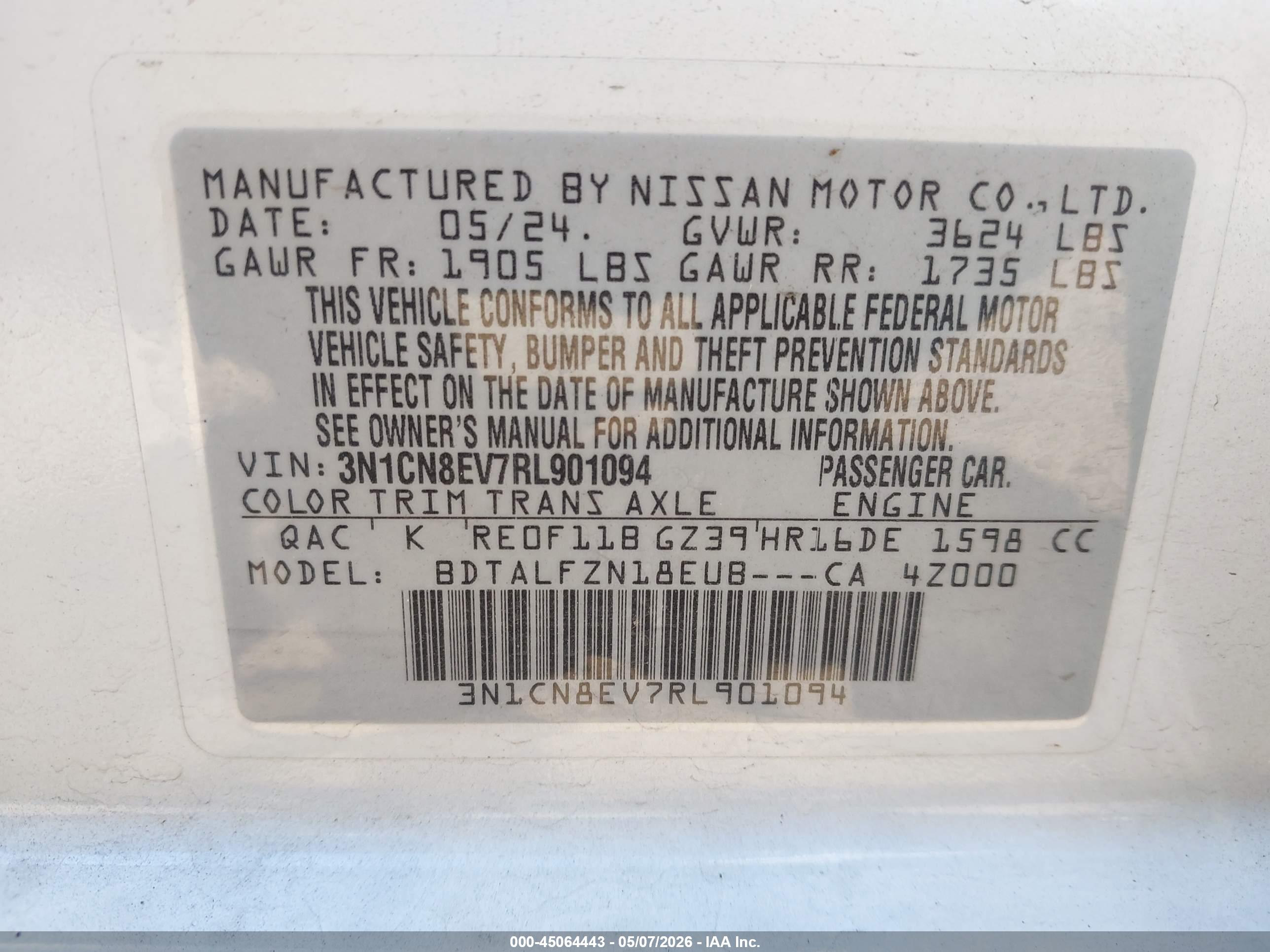 NISSAN VERSA image 9