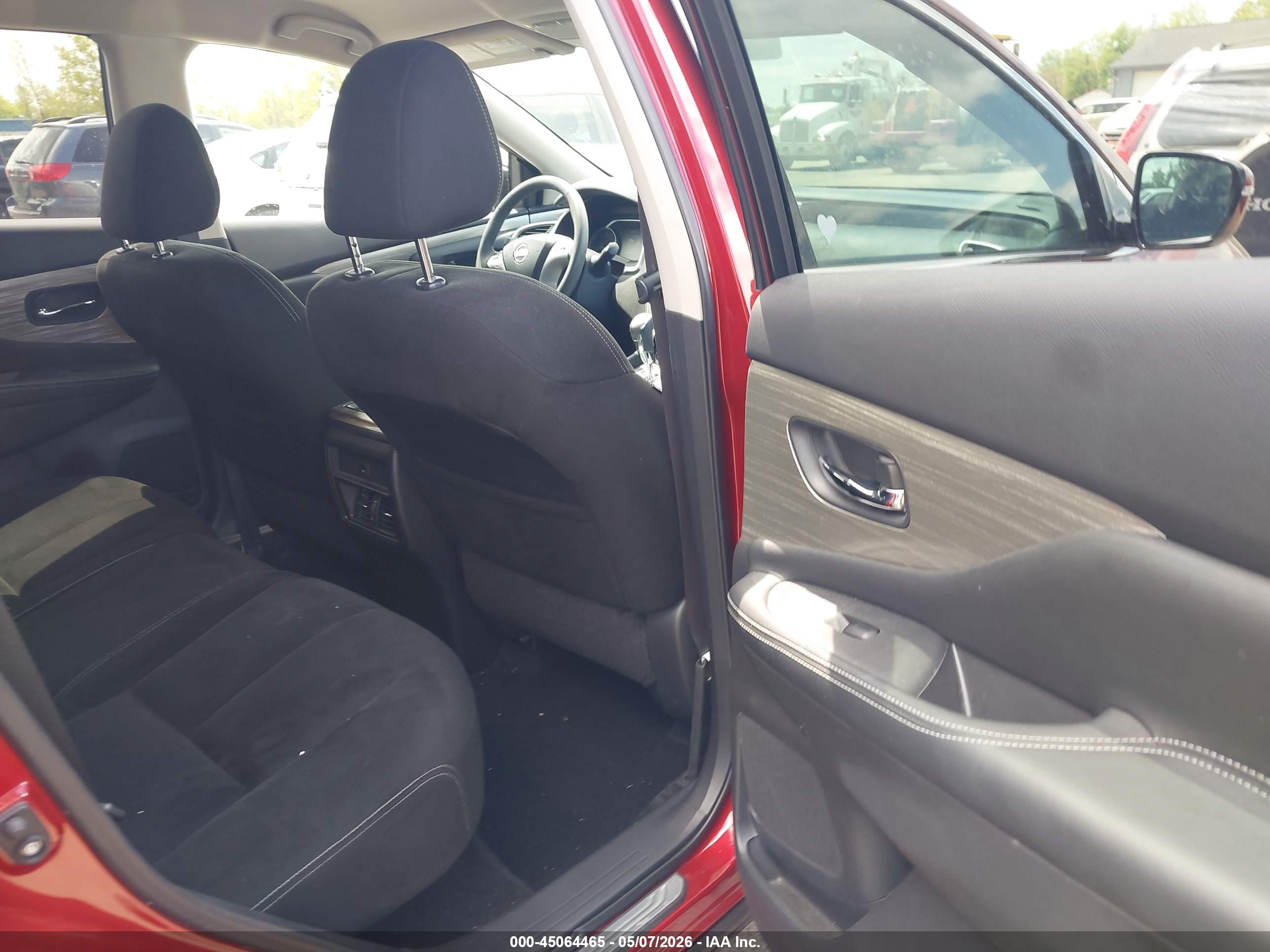 NISSAN MURANO image 8