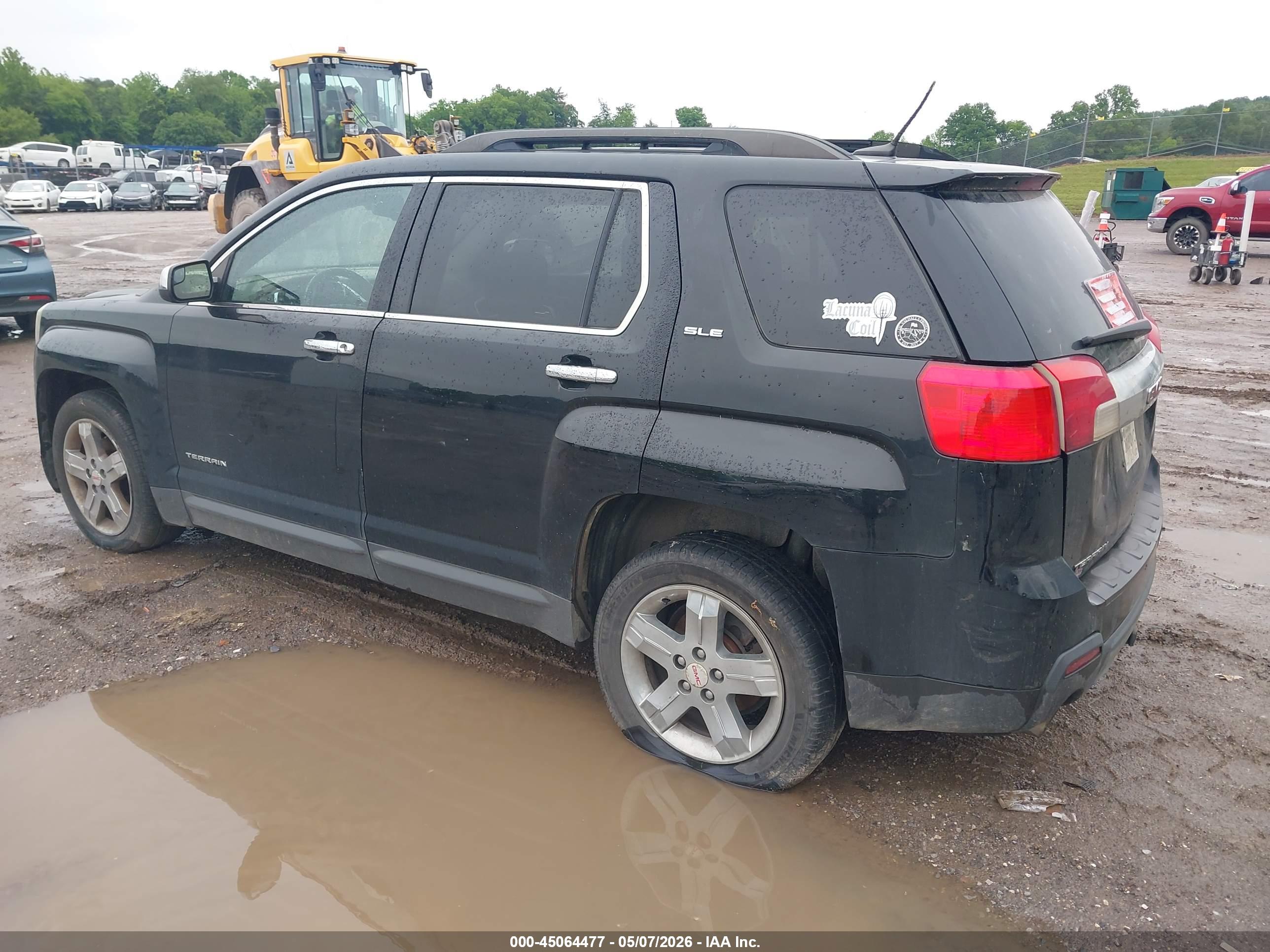 GMC TERRAIN image 3