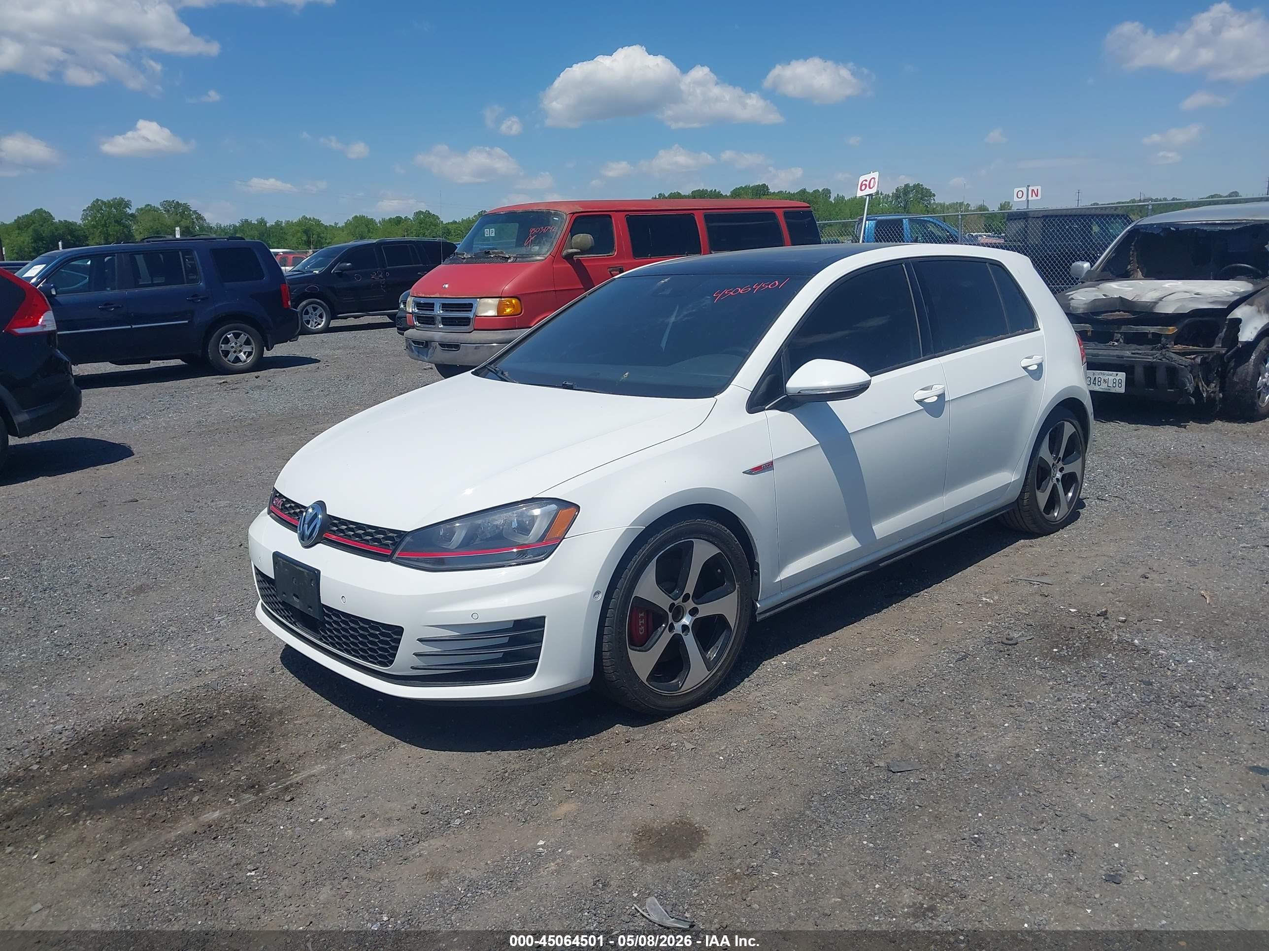 VOLKSWAGEN GOLF image 2