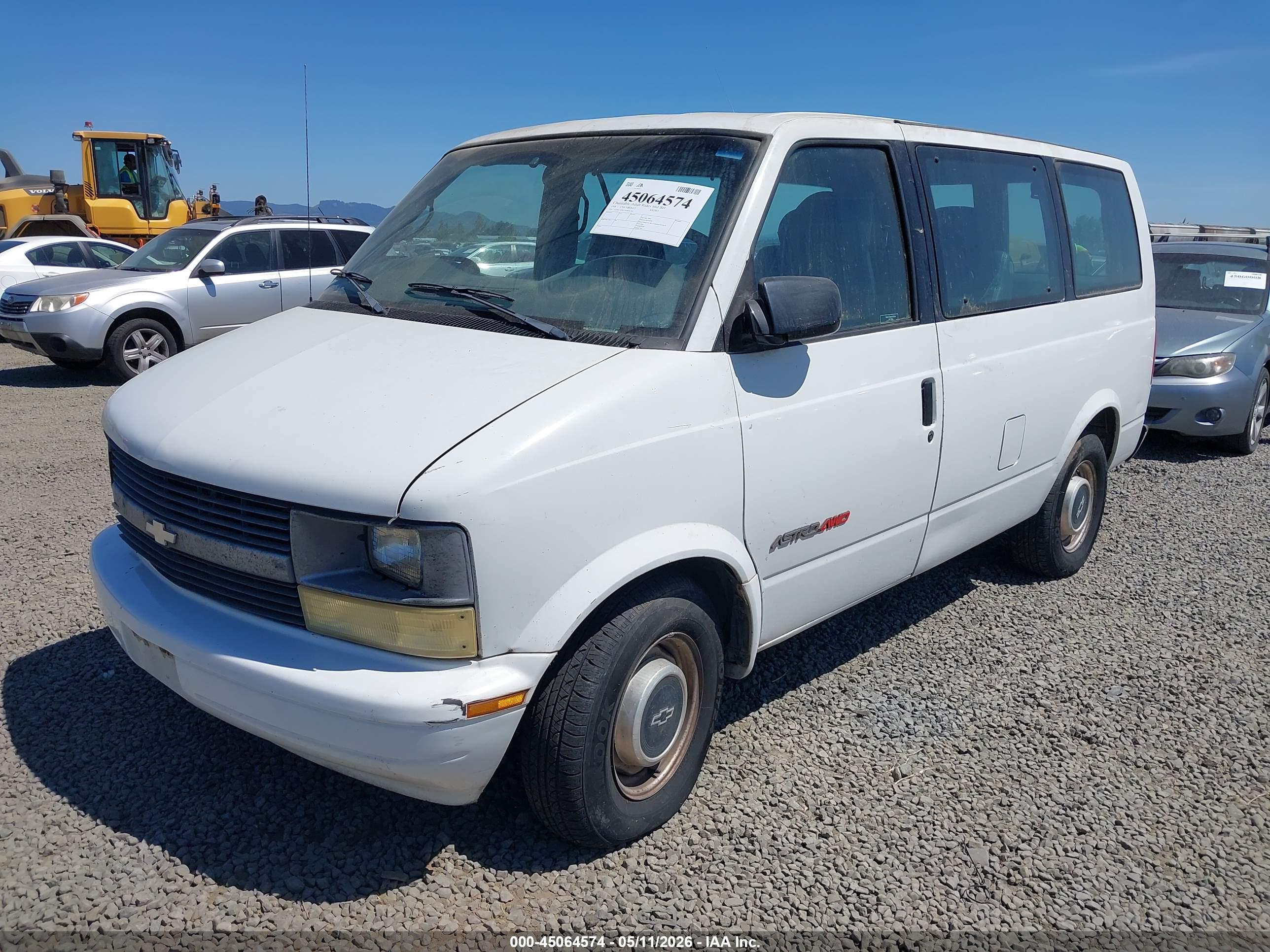 CHEVROLET ASTRO image 2