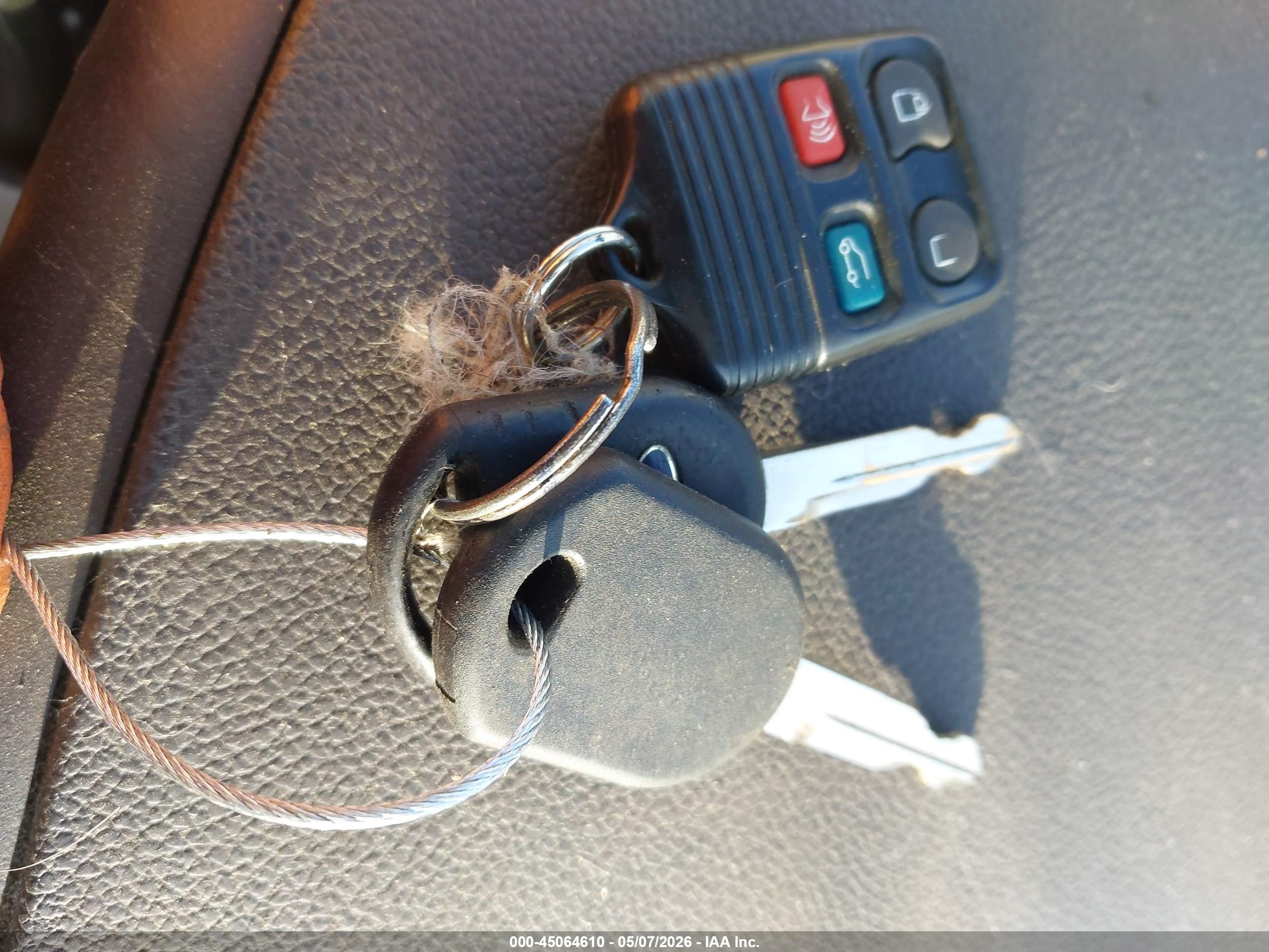 FORD EXPEDITION image 11