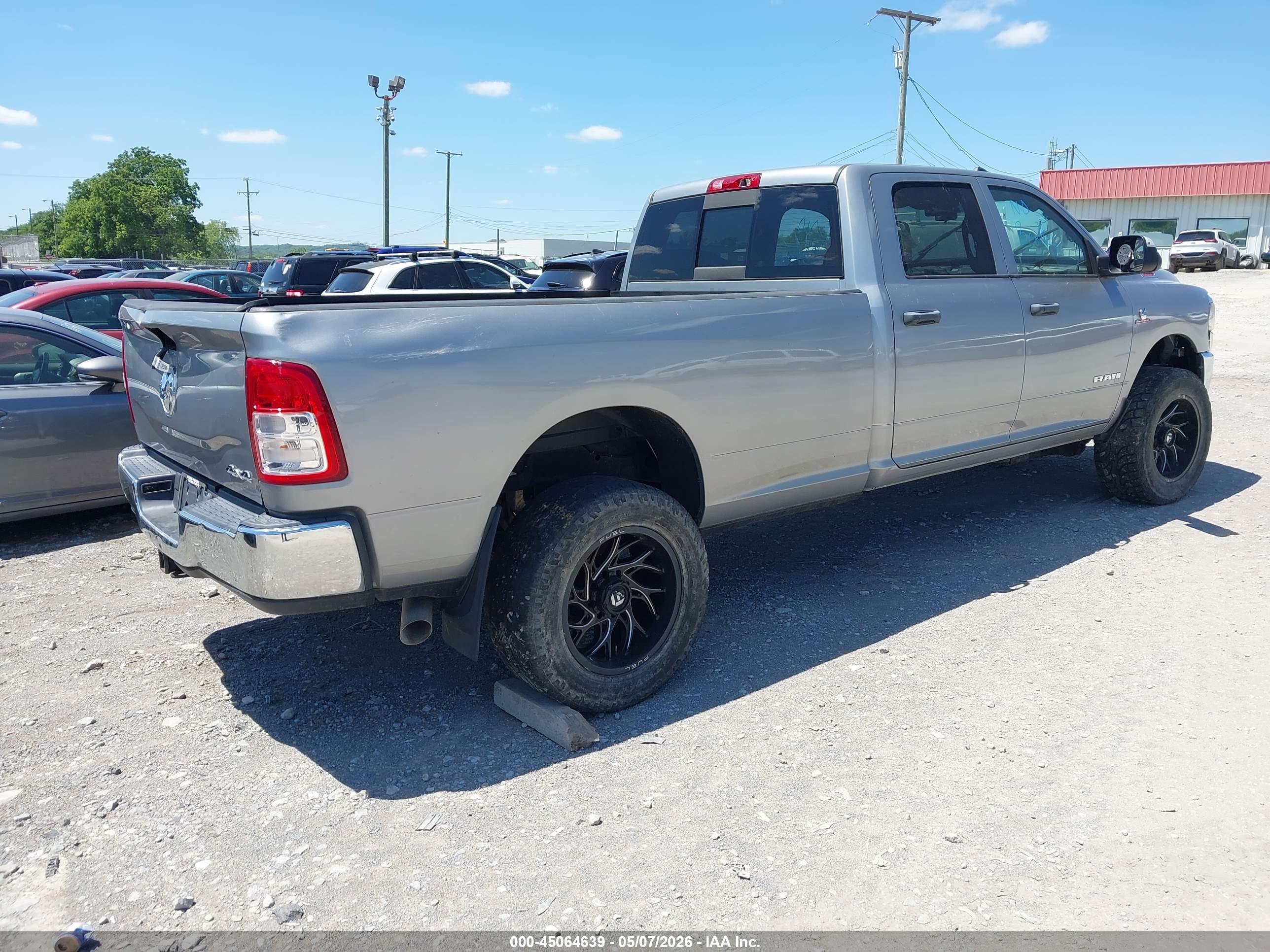 RAM 3500 image 4