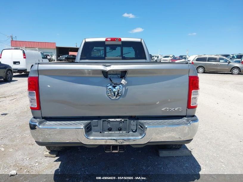 RAM 3500 image 8