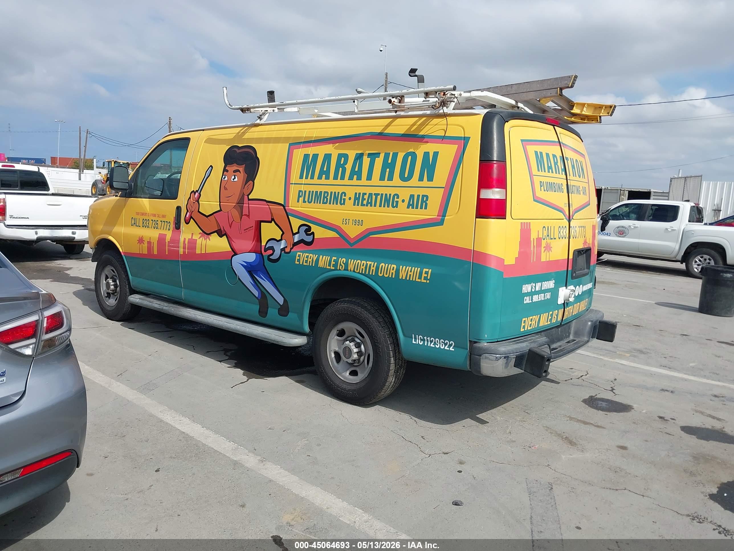 GMC SAVANA image 3