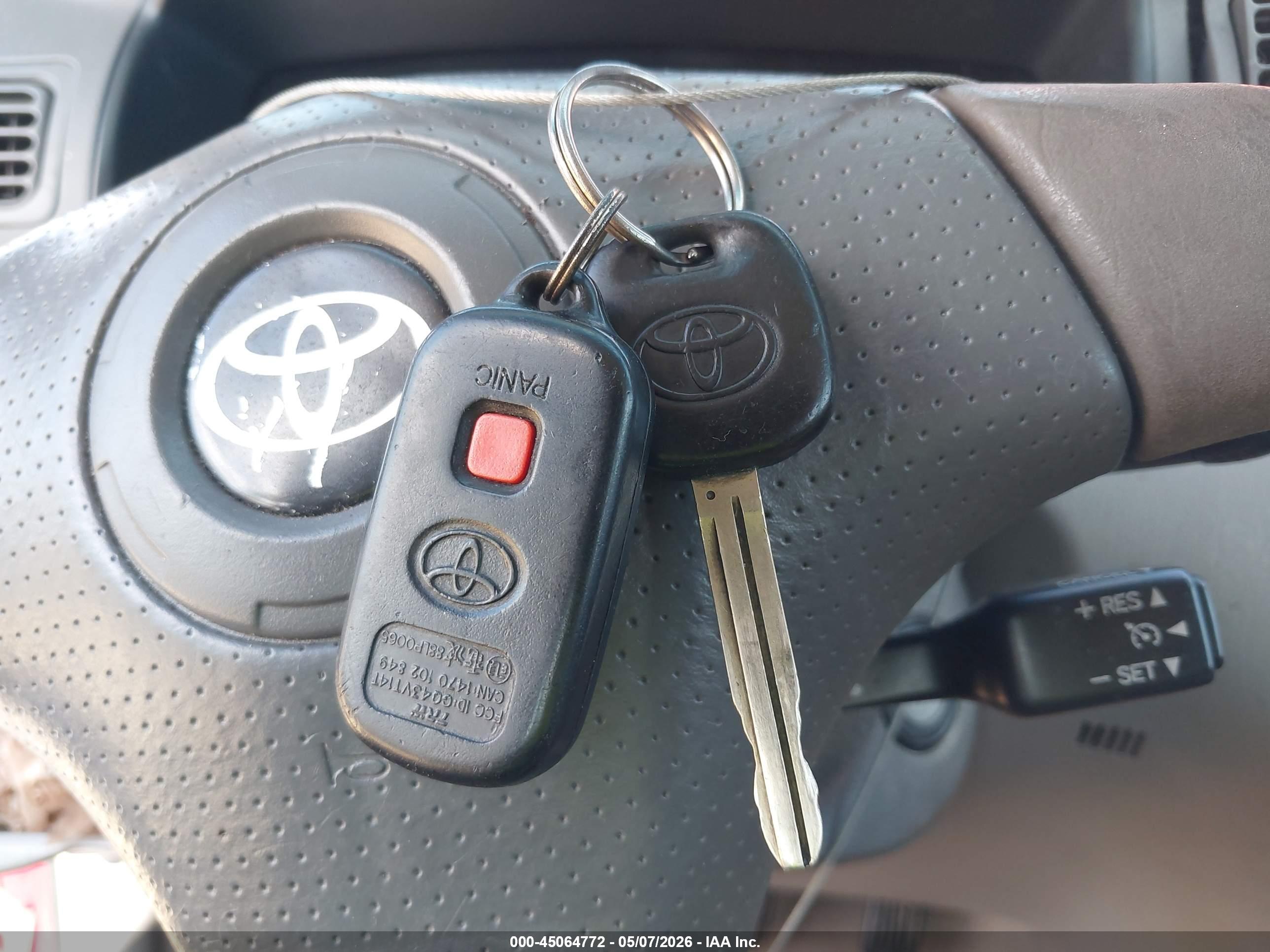 TOYOTA COROLLA image 11
