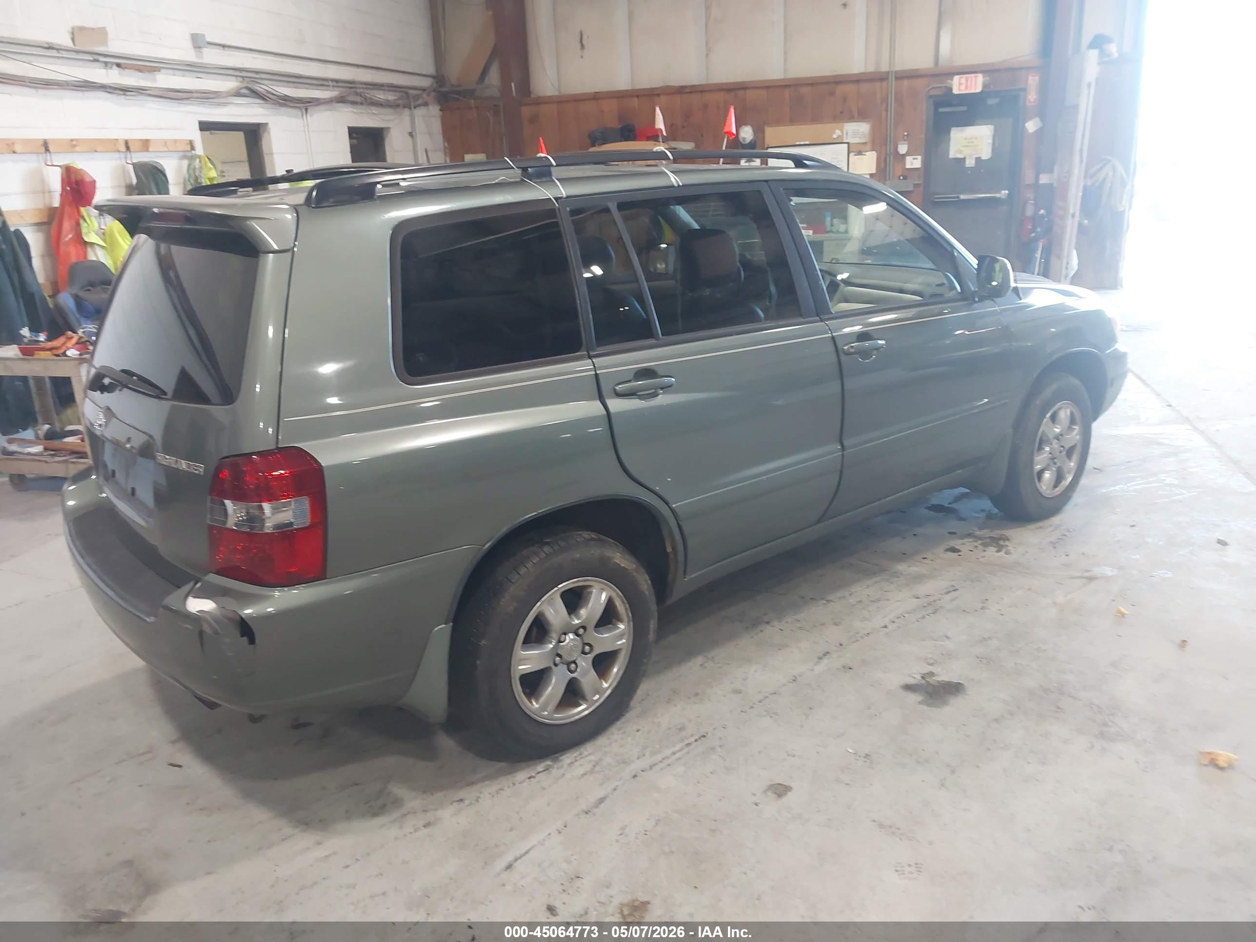 TOYOTA HIGHLANDER image 4