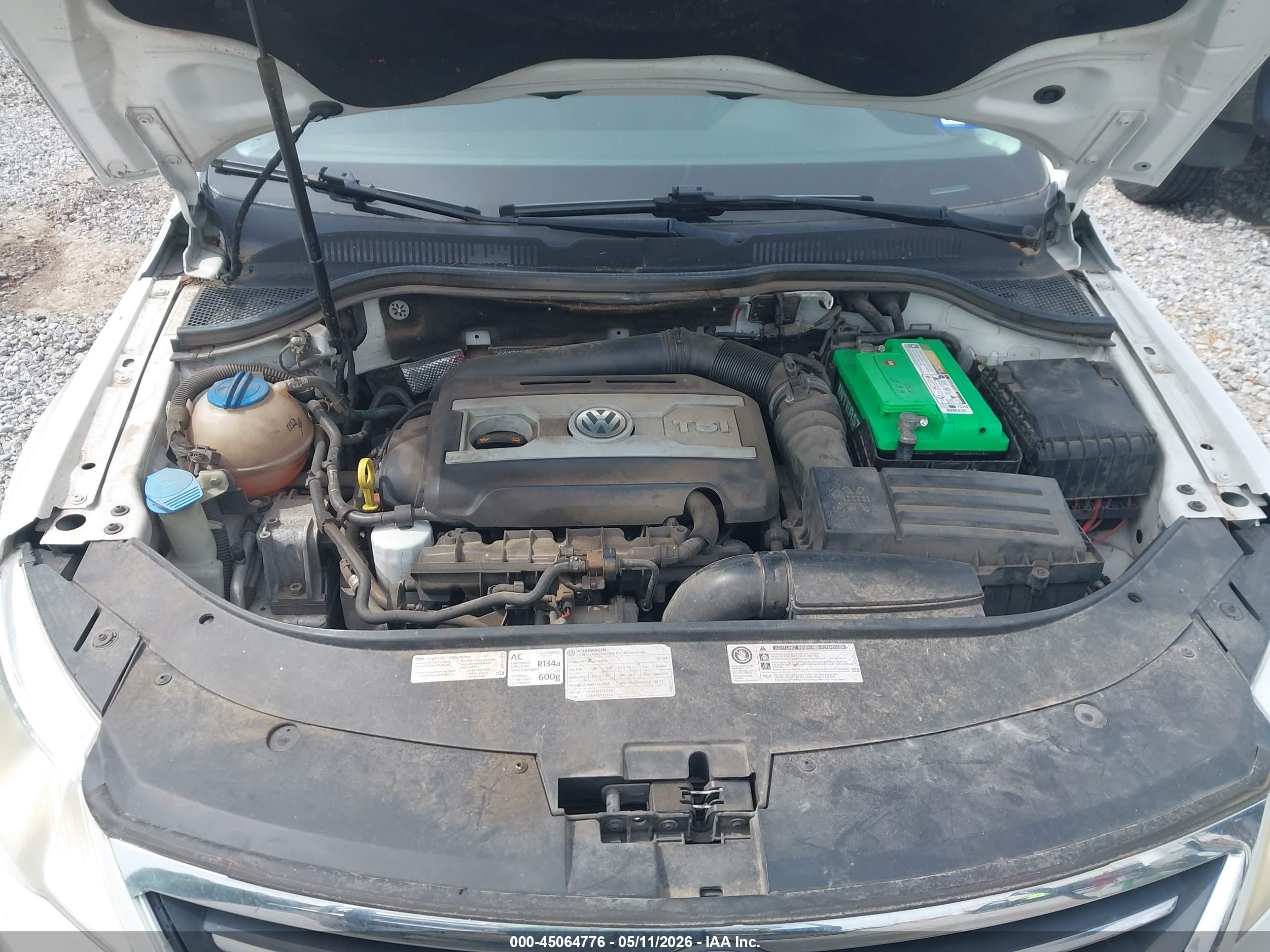 VOLKSWAGEN CC image 10