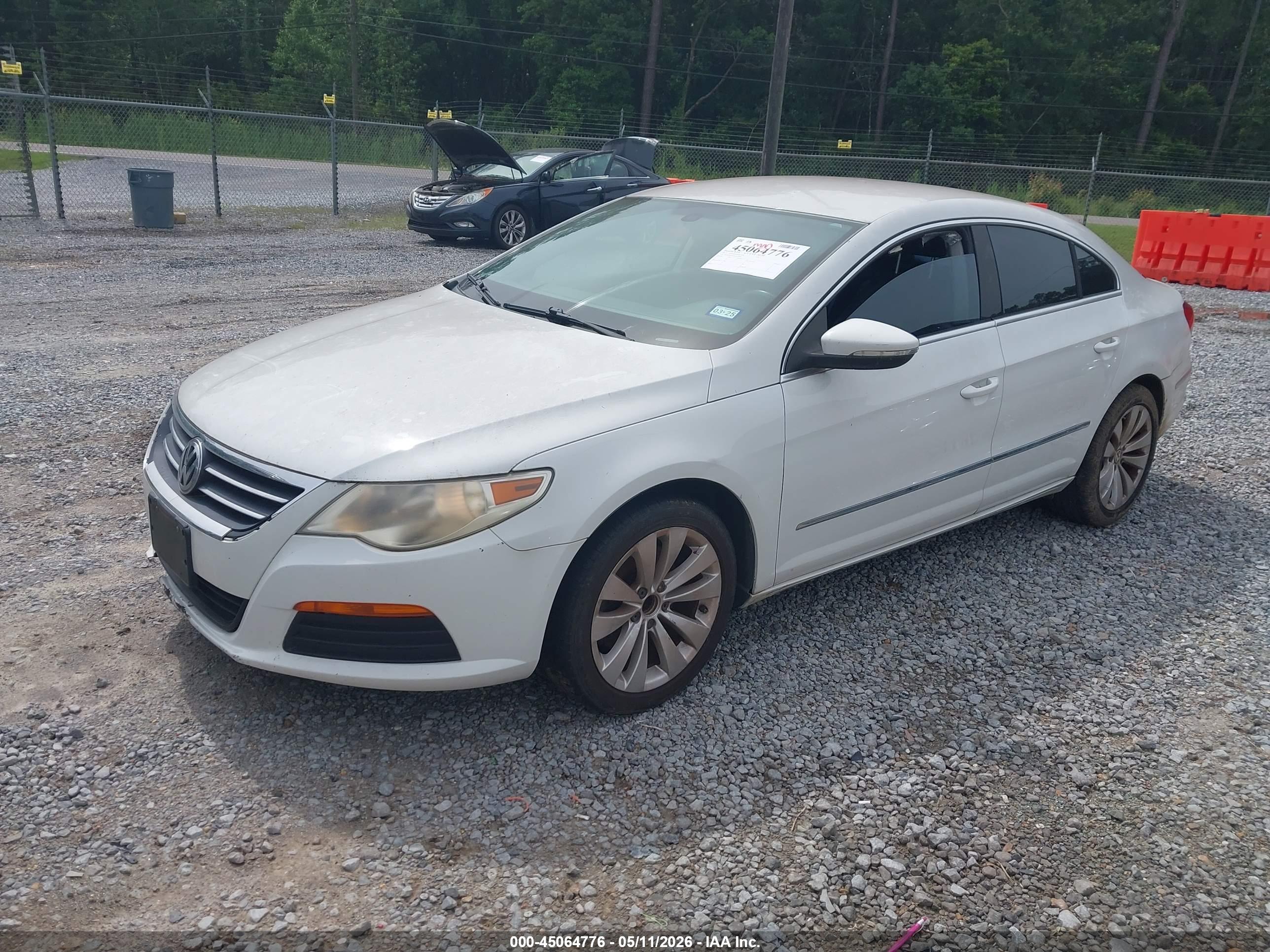 VOLKSWAGEN CC image 2