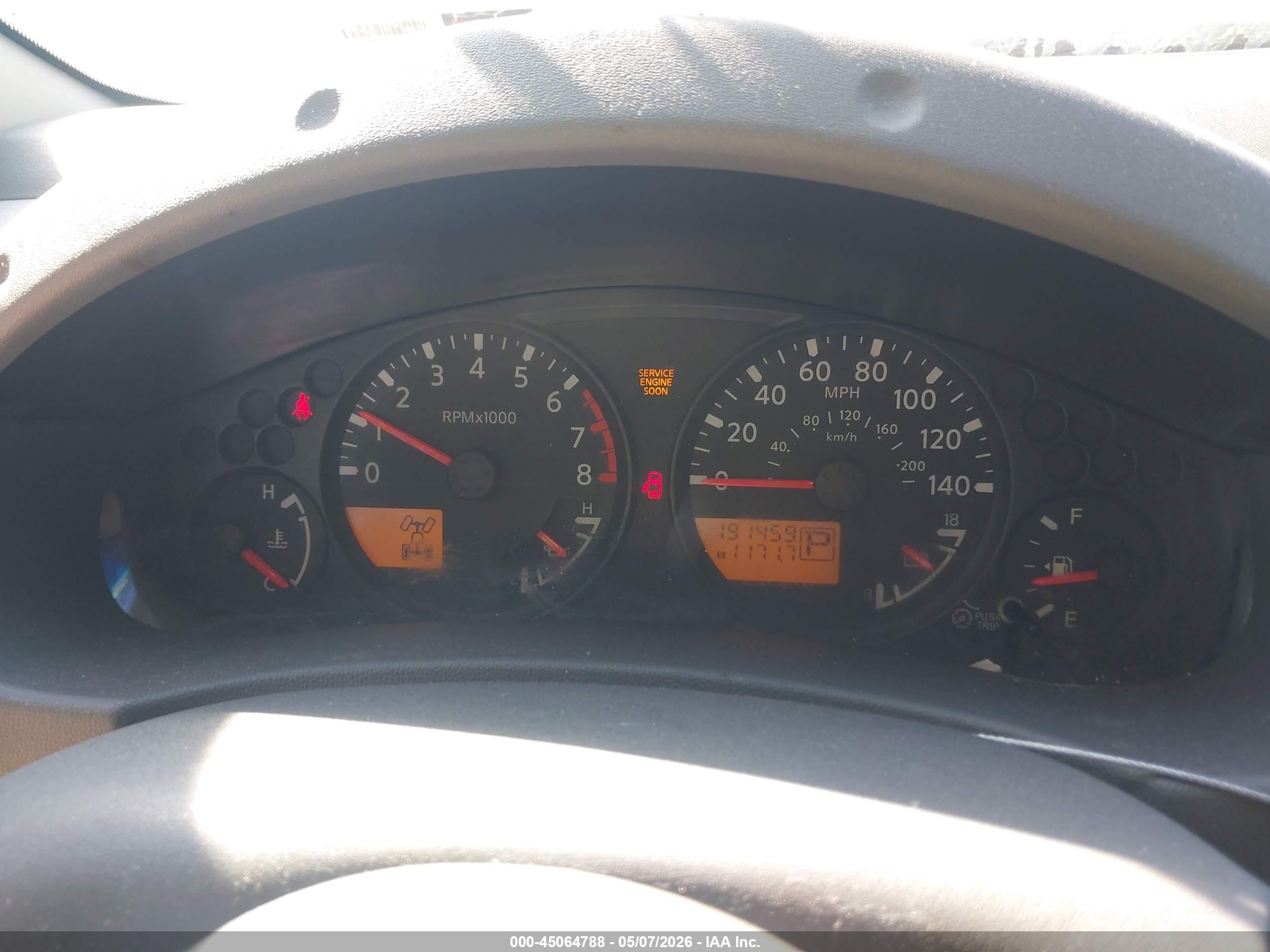 NISSAN FRONTIER image 7