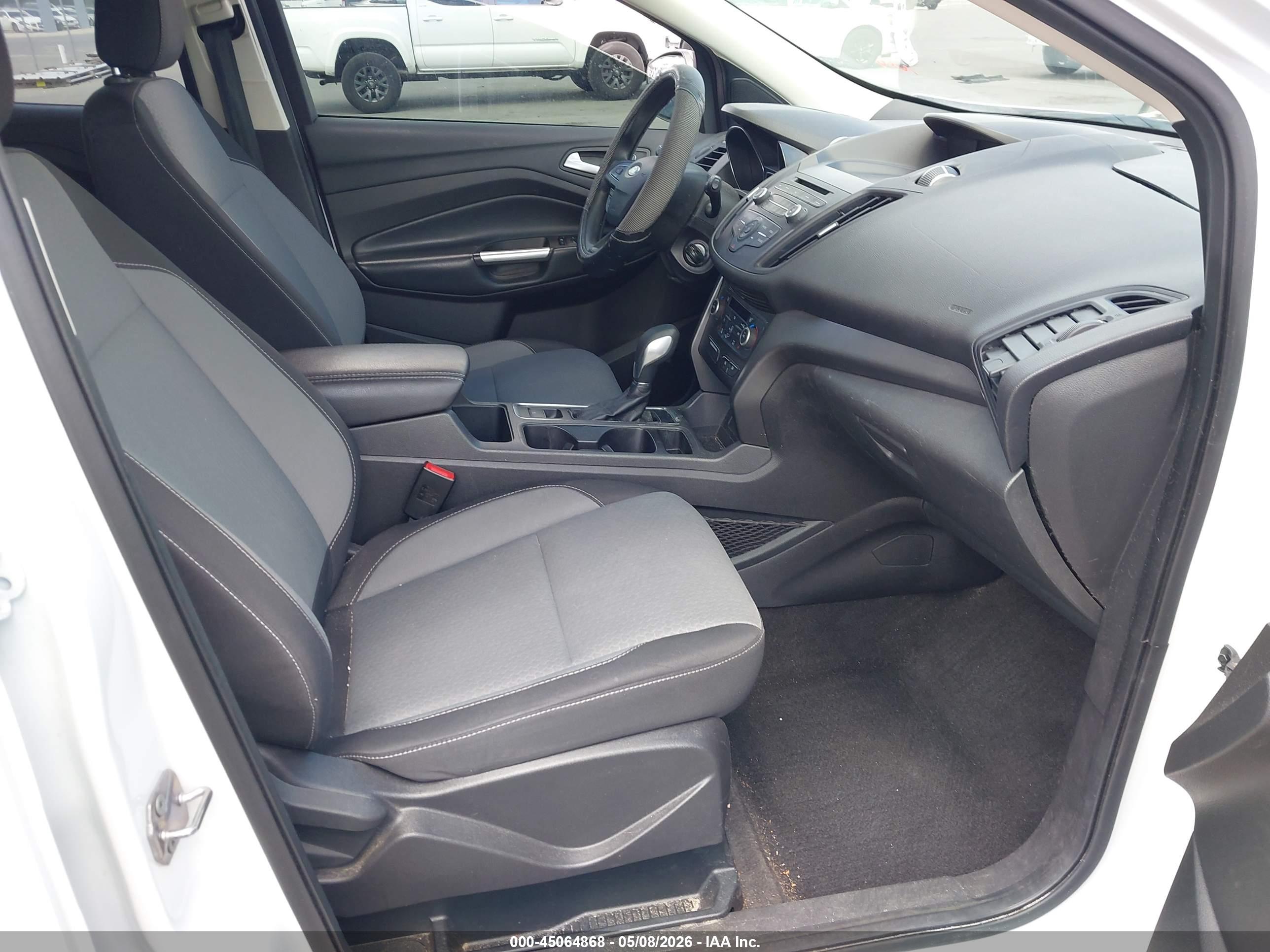 FORD ESCAPE image 5