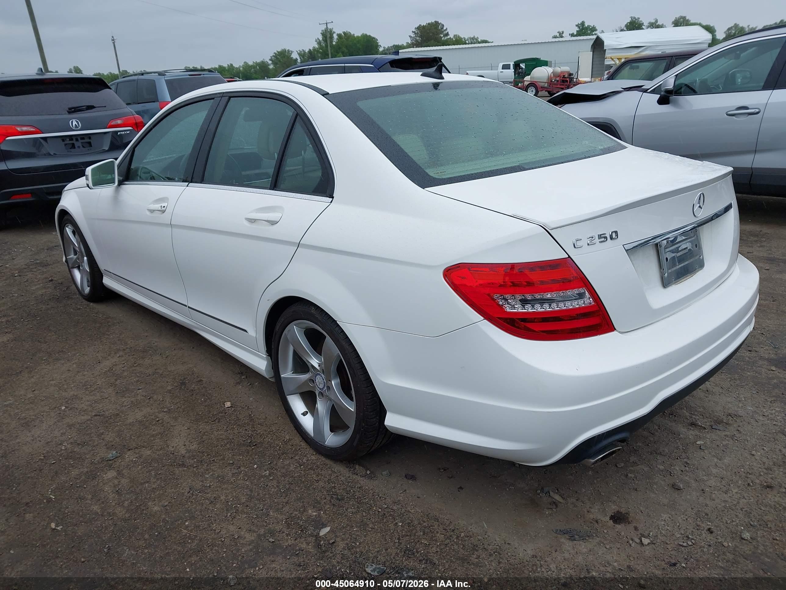 MERCEDES-BENZ C image 3