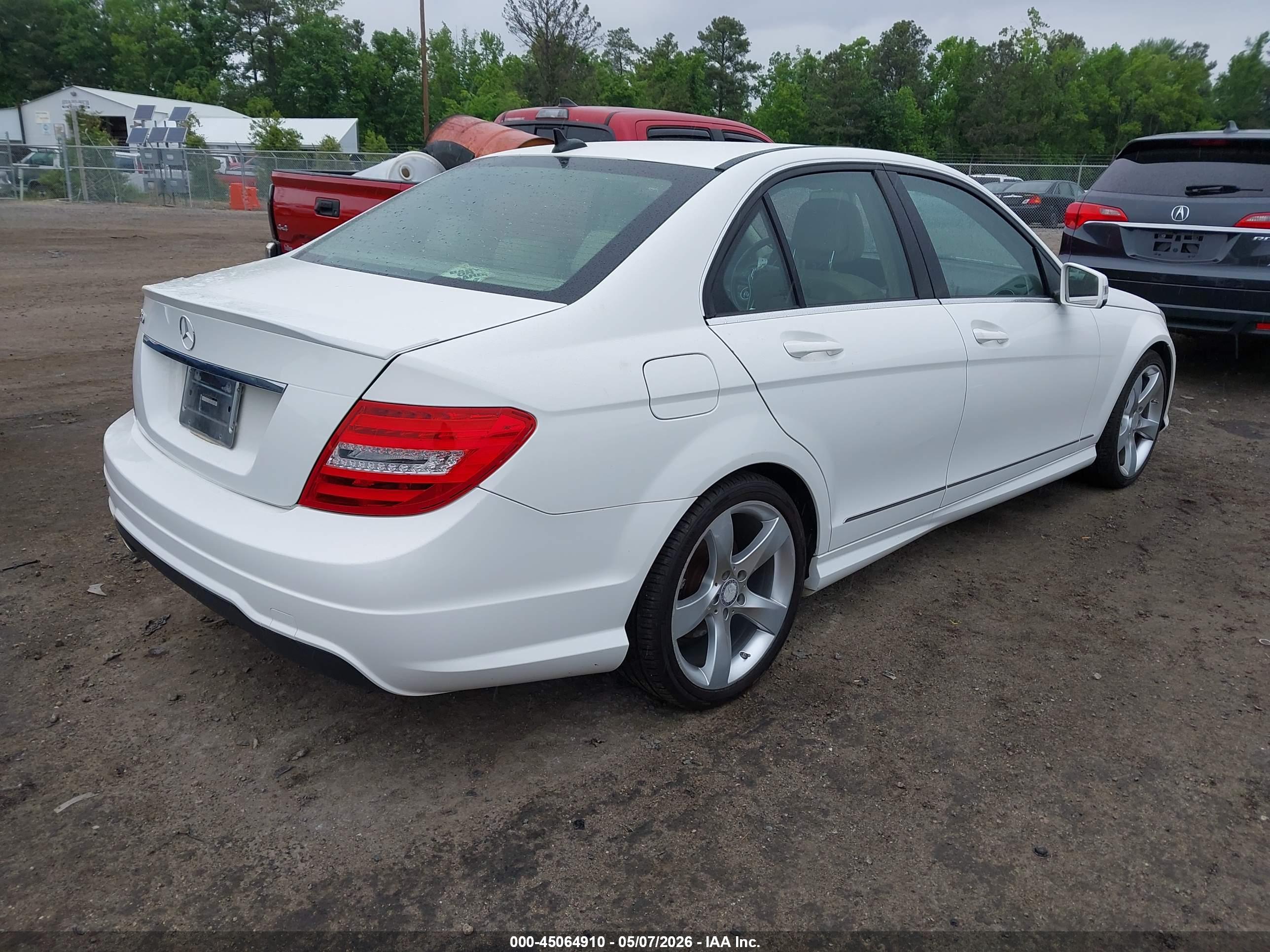 MERCEDES-BENZ C image 4