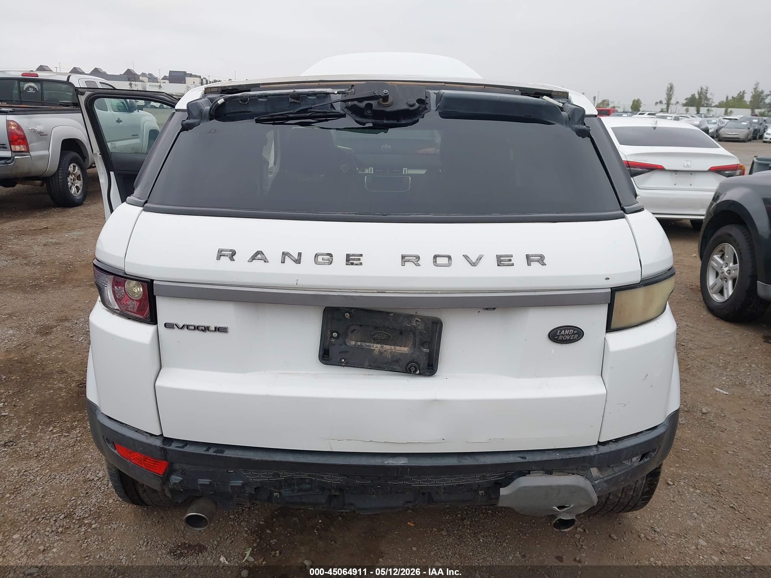 LAND ROVER image 6