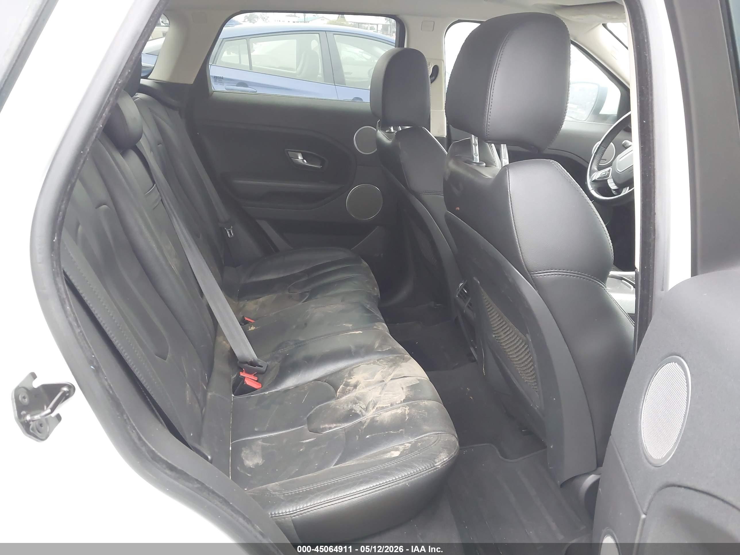 LAND ROVER image 8