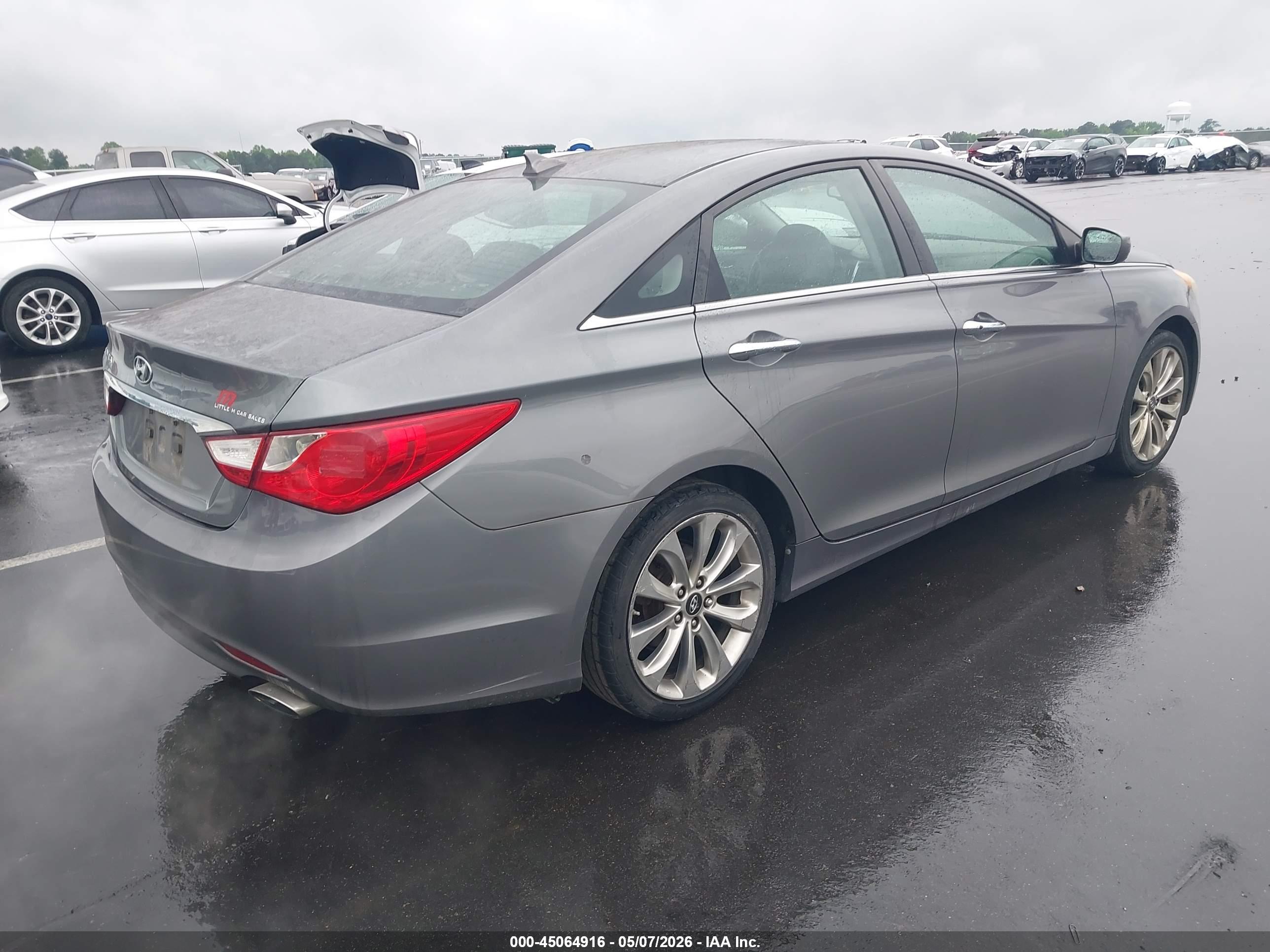 HYUNDAI SONATA image 4