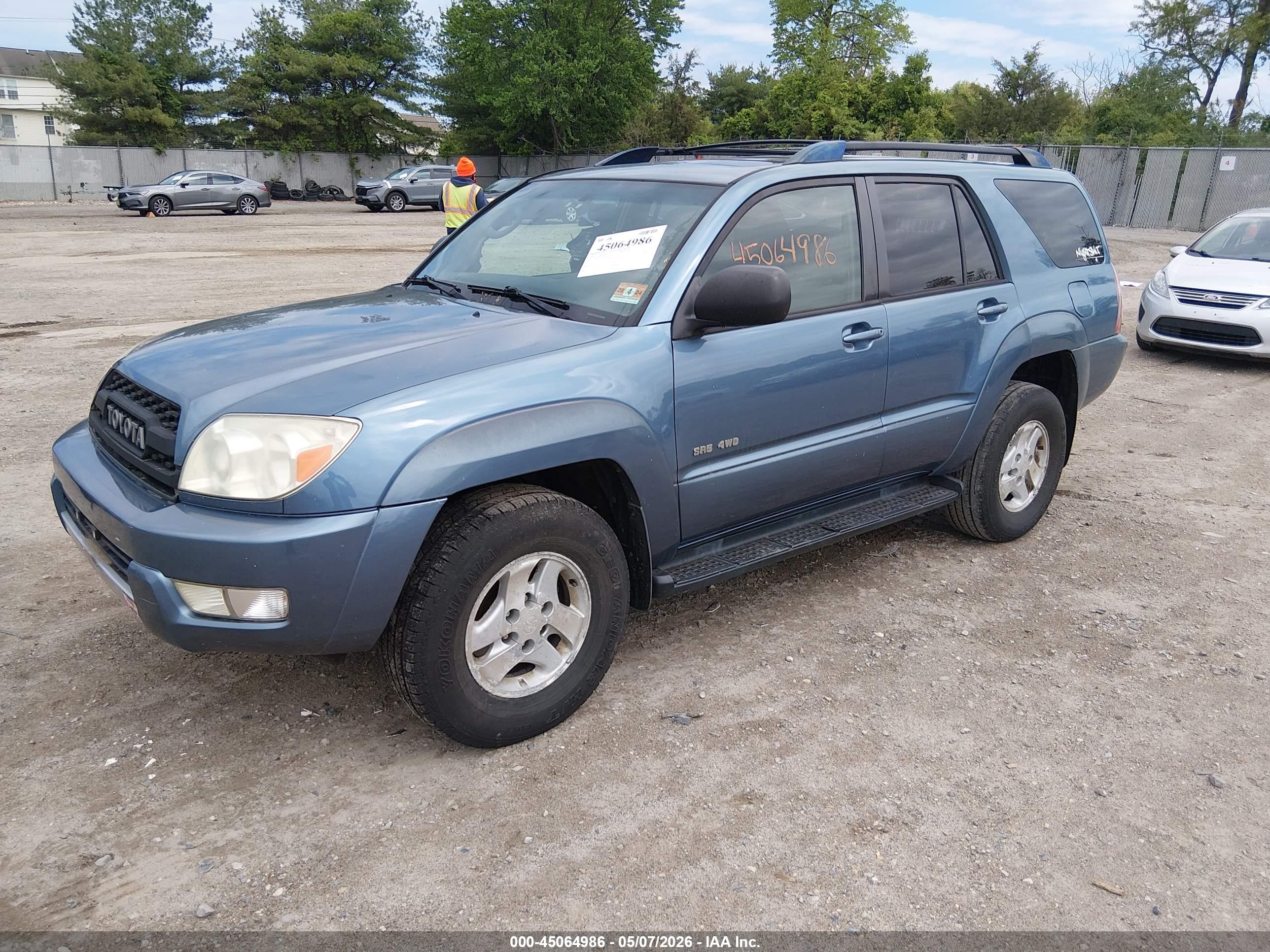 TOYOTA 4RUNNER image 2