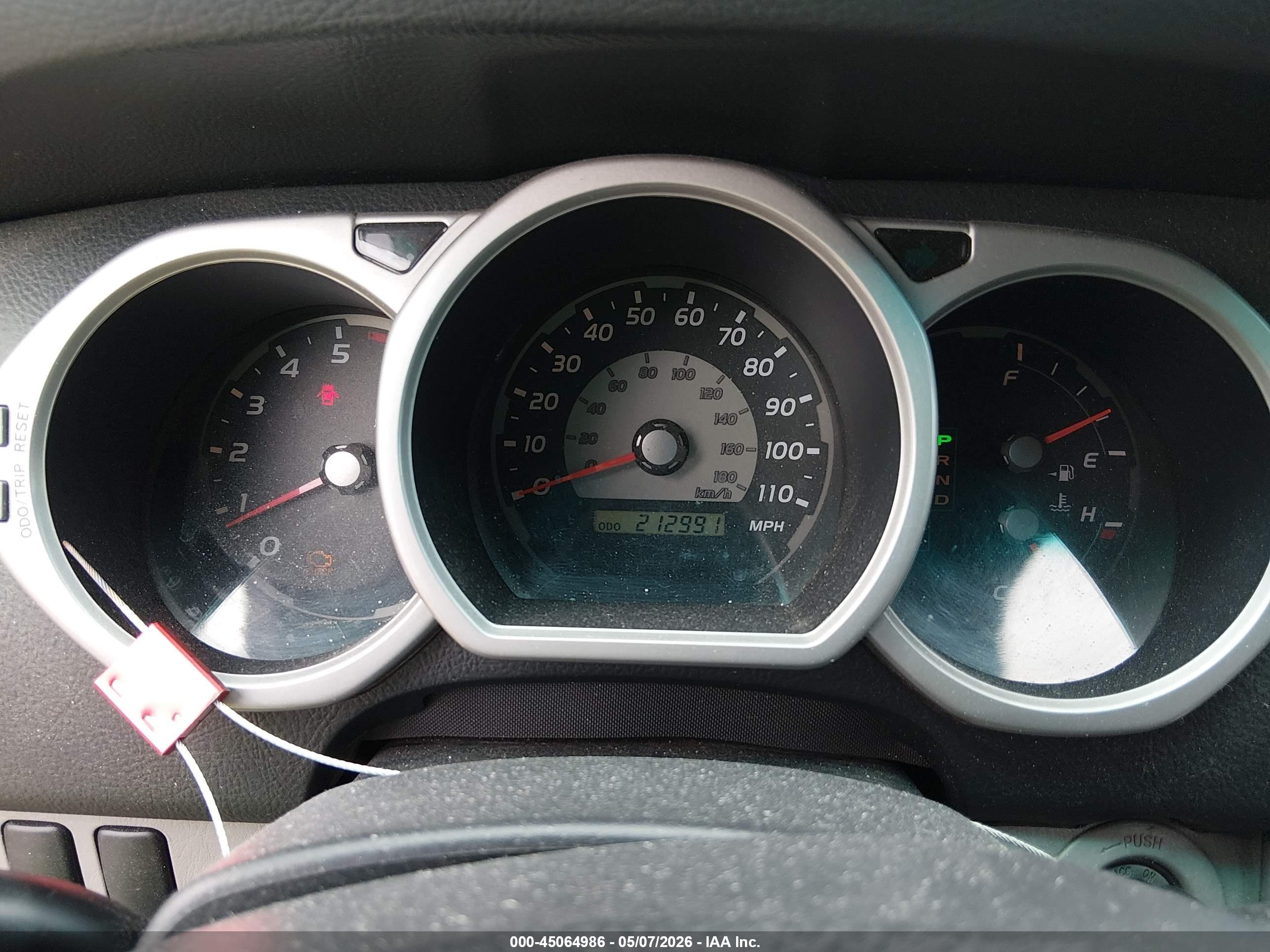 TOYOTA 4RUNNER image 7