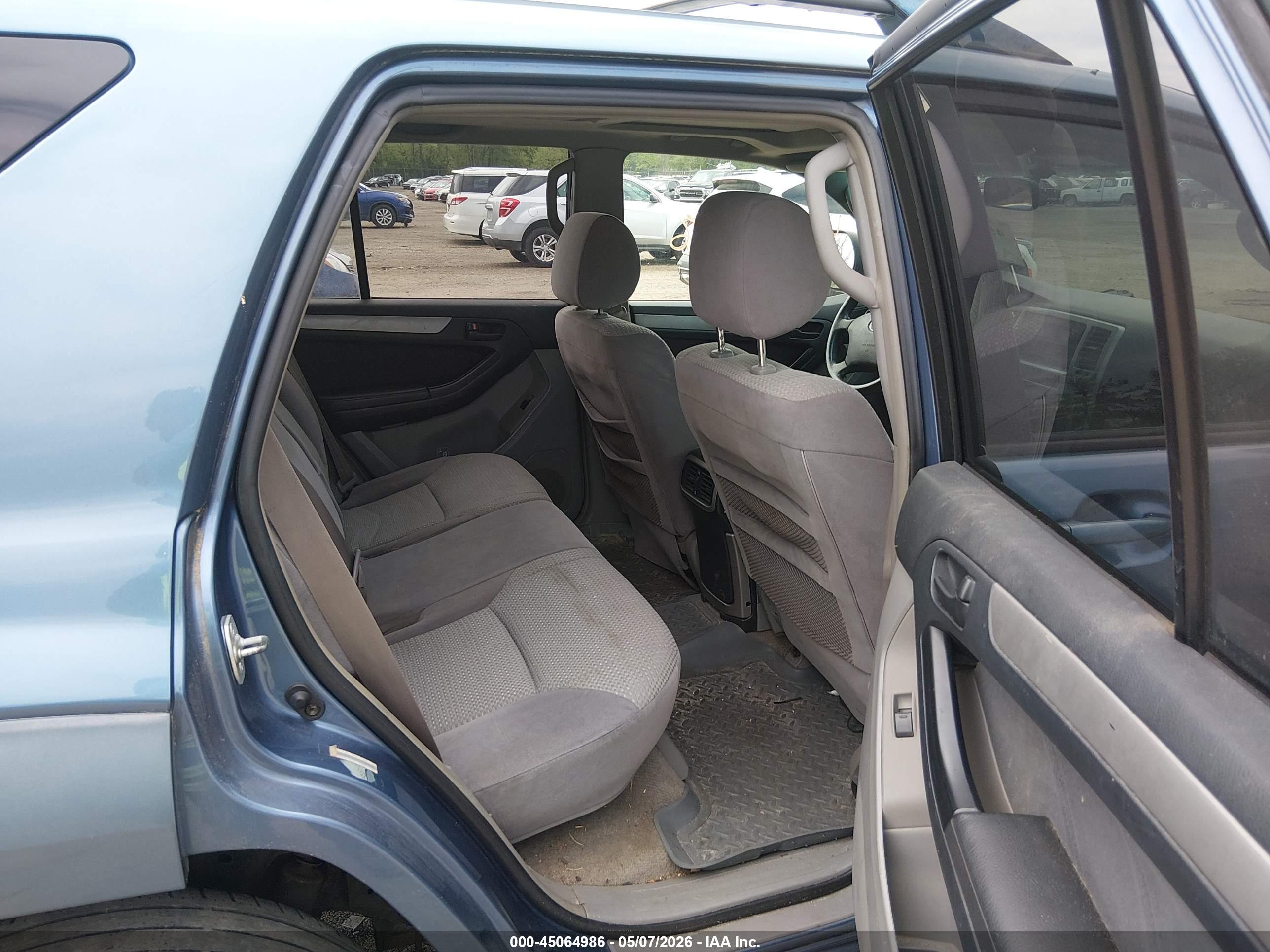 TOYOTA 4RUNNER image 8