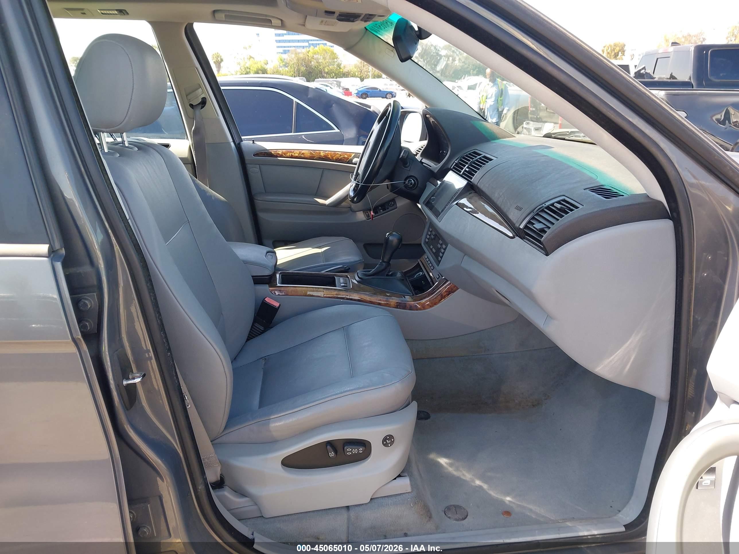 BMW X5 image 5