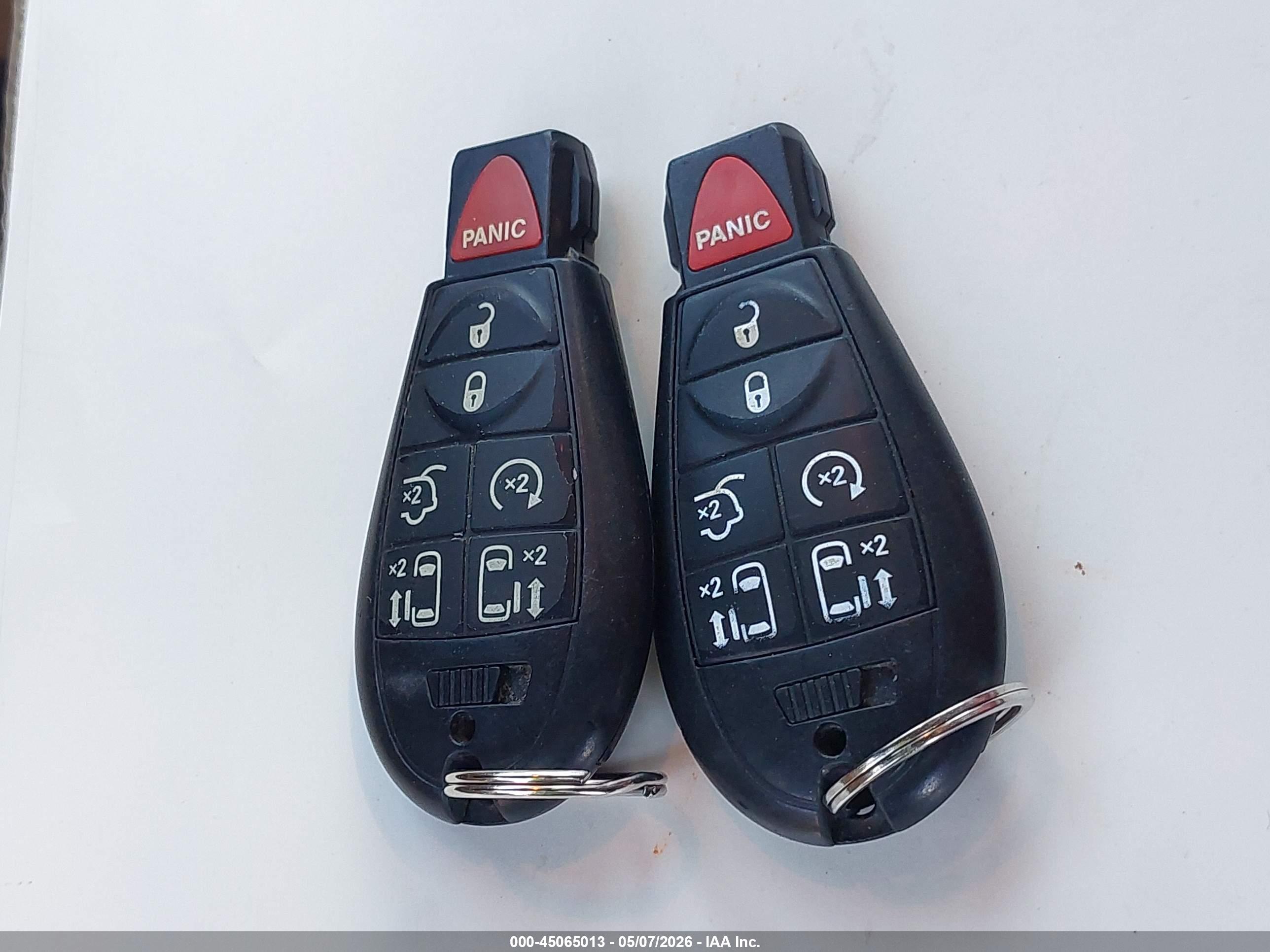 CHRYSLER TOWN image 11