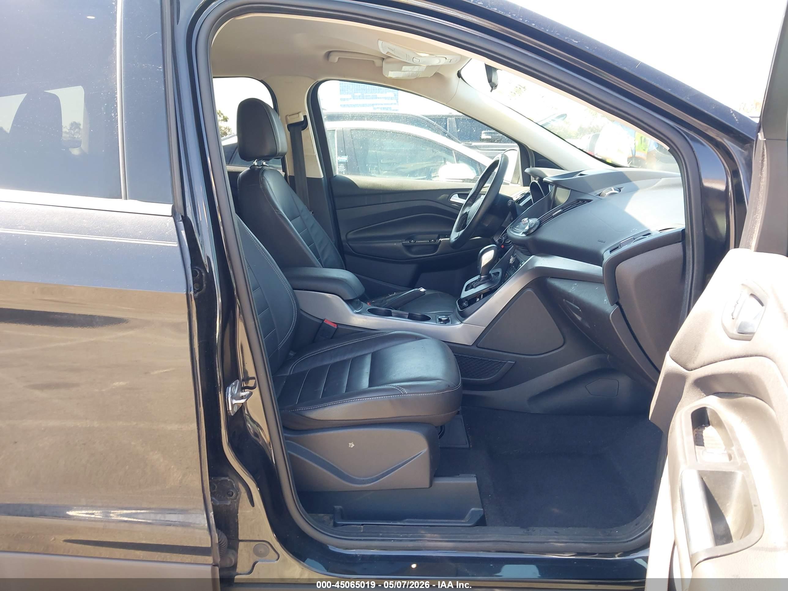 FORD ESCAPE image 5