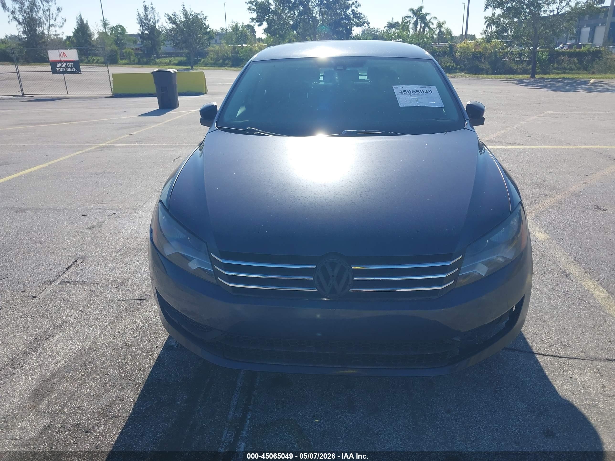 VOLKSWAGEN PASSAT image 6