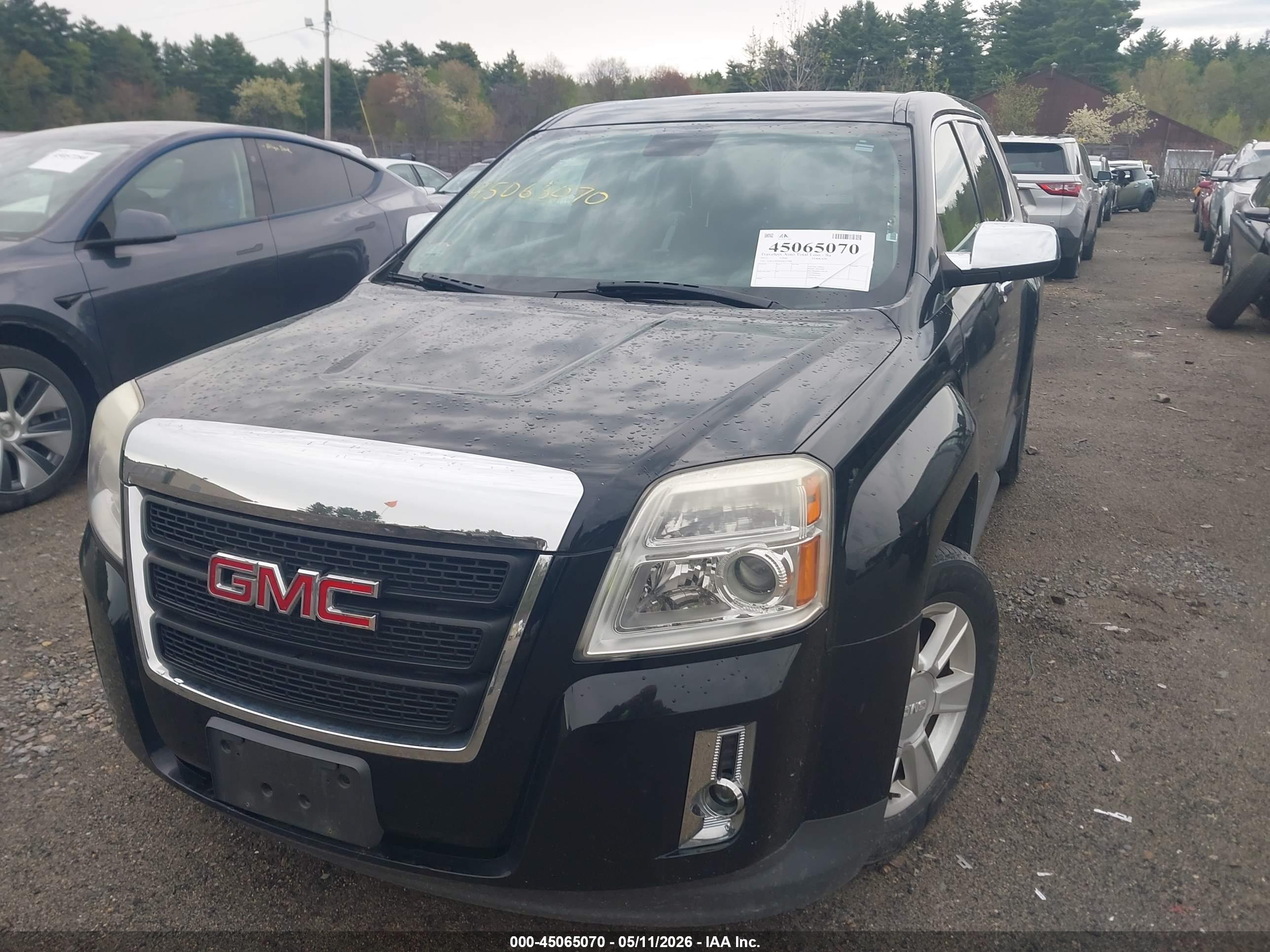 GMC TERRAIN image 6