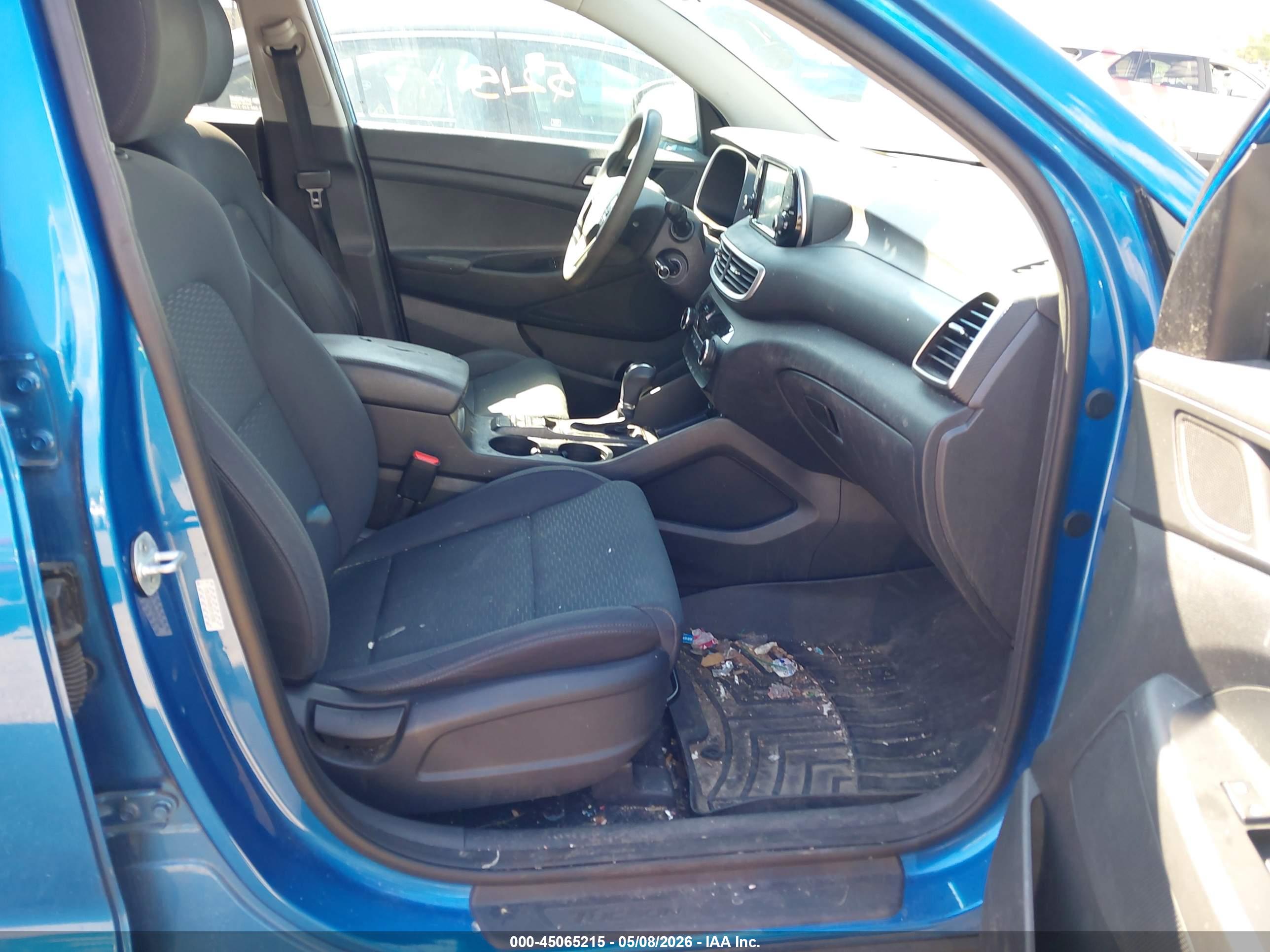 HYUNDAI TUCSON image 5